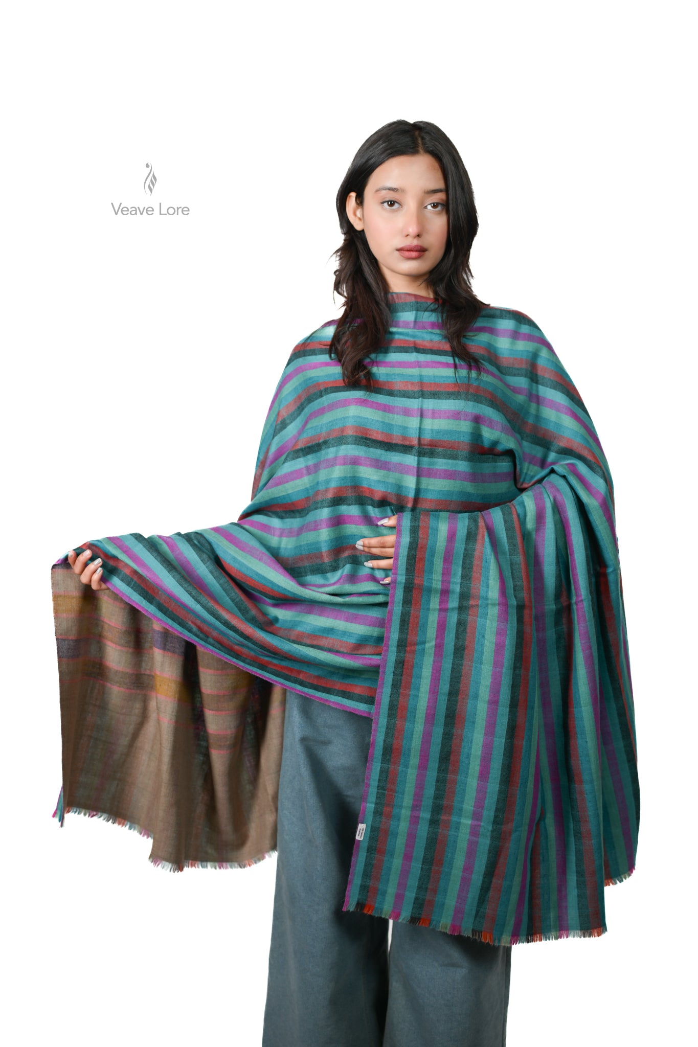 Do-Ri-Ki Rang-e-Kohsar Kashmiri Pashmina Shawl