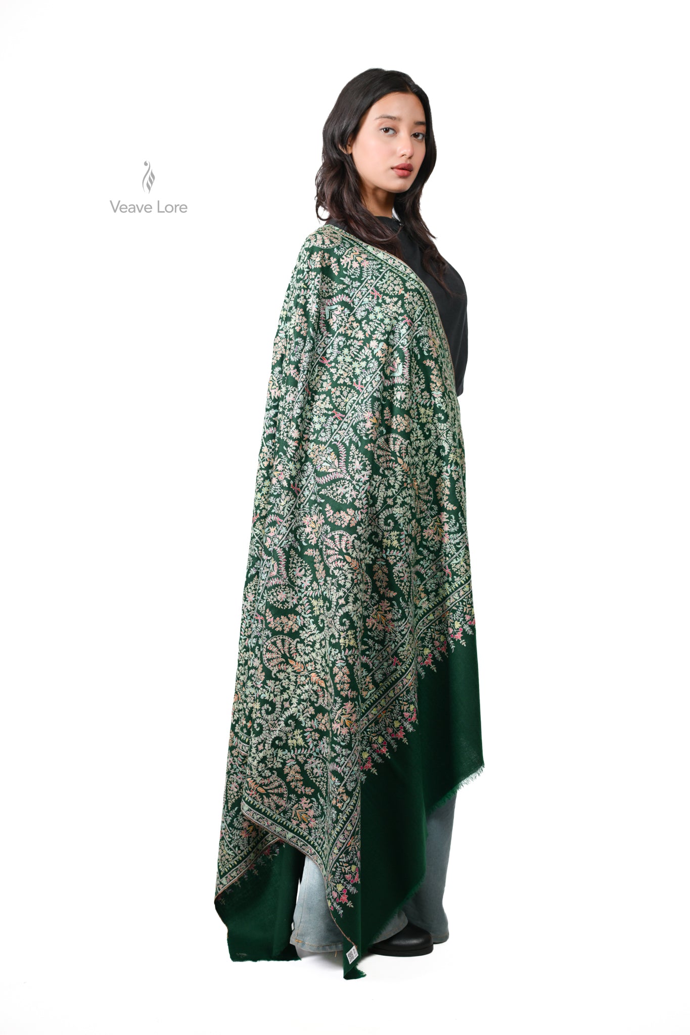 Sabz Chaman Hand Embroidered Sozni Jamawar Shawl