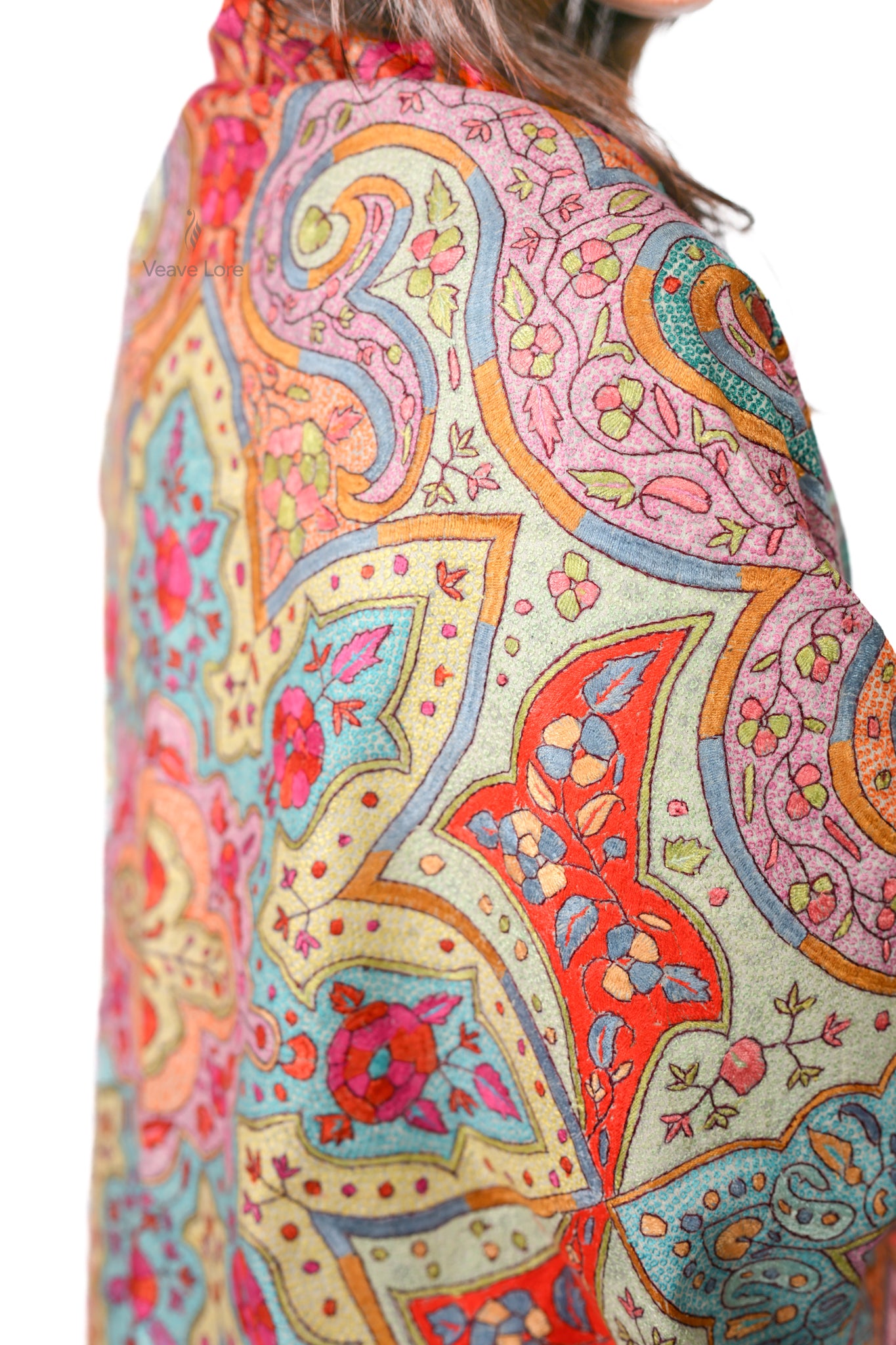 Nur Gulshan Hand Embroidered Sozni Jamawar Shawl