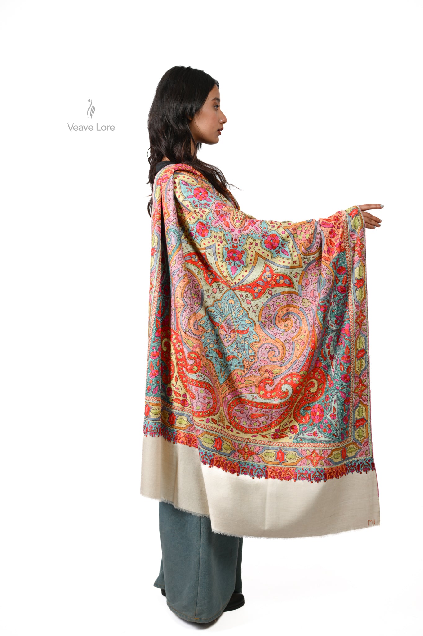 Nur Gulshan Hand Embroidered Sozni Jamawar Shawl
