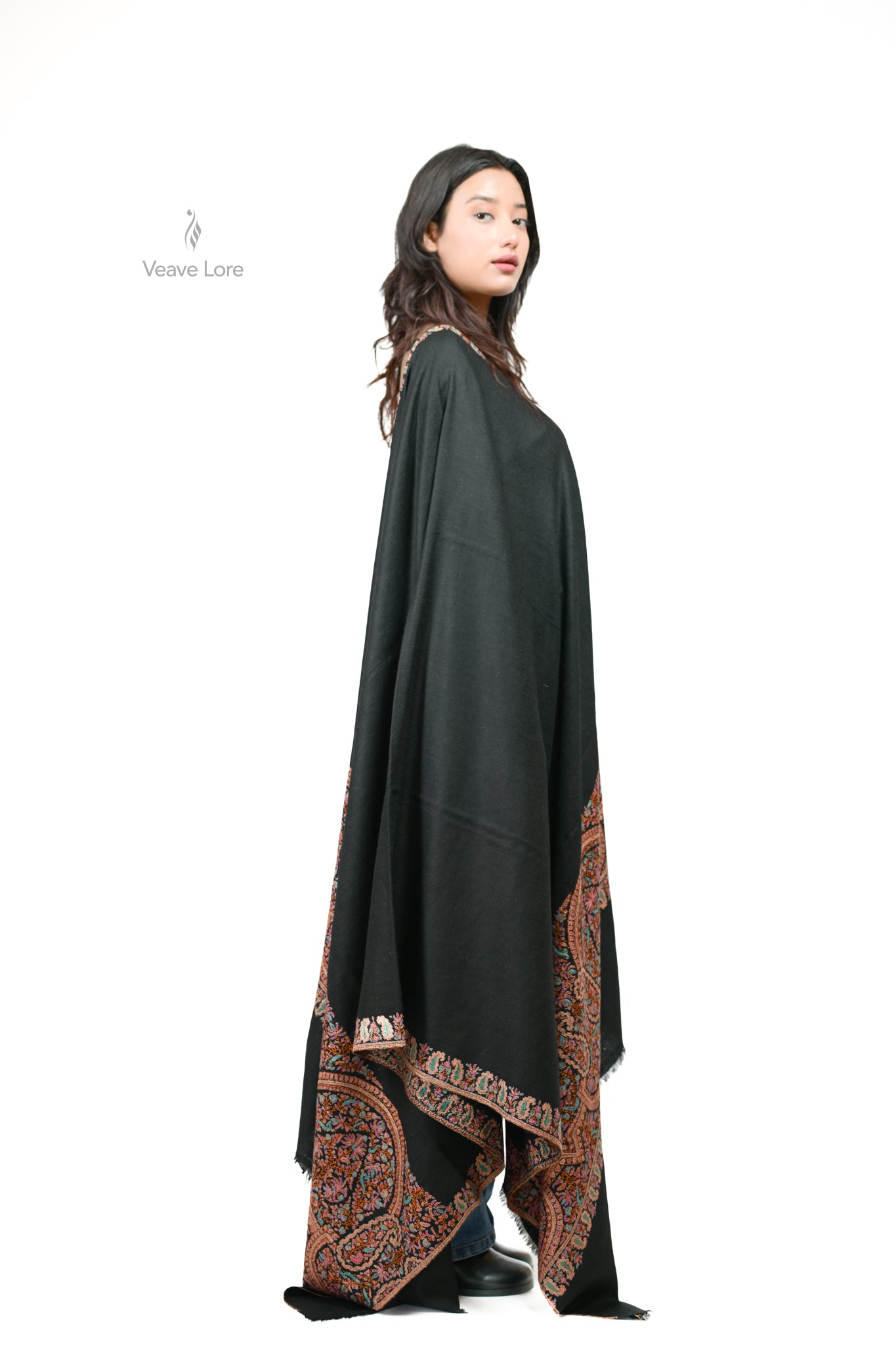 Shab-e-Naqsh Palledar Pashmina Shawl