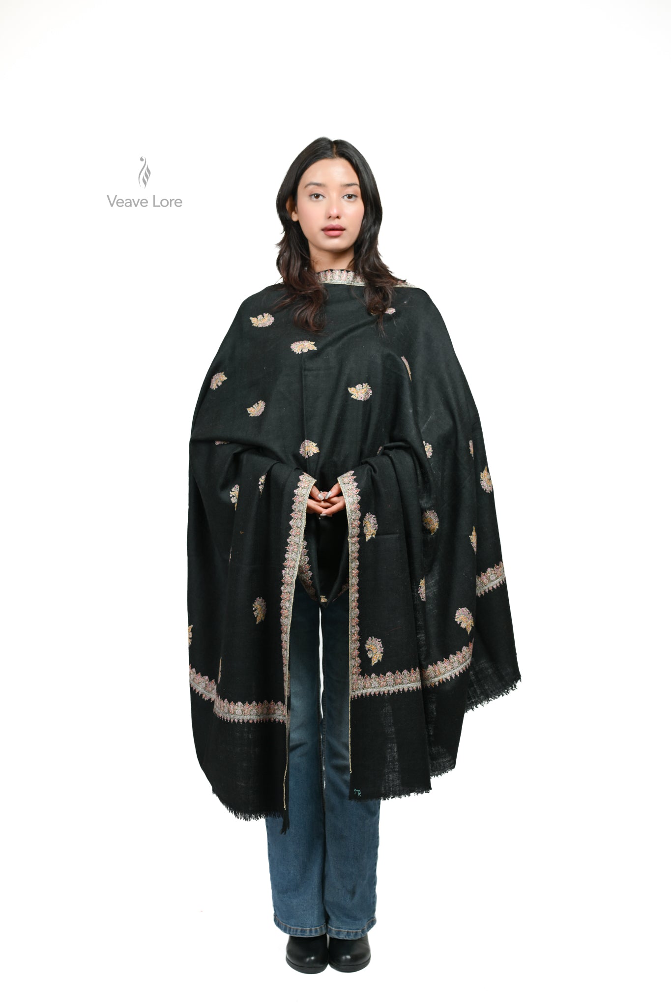 Husn-e-Siyah Pashmina Shawl