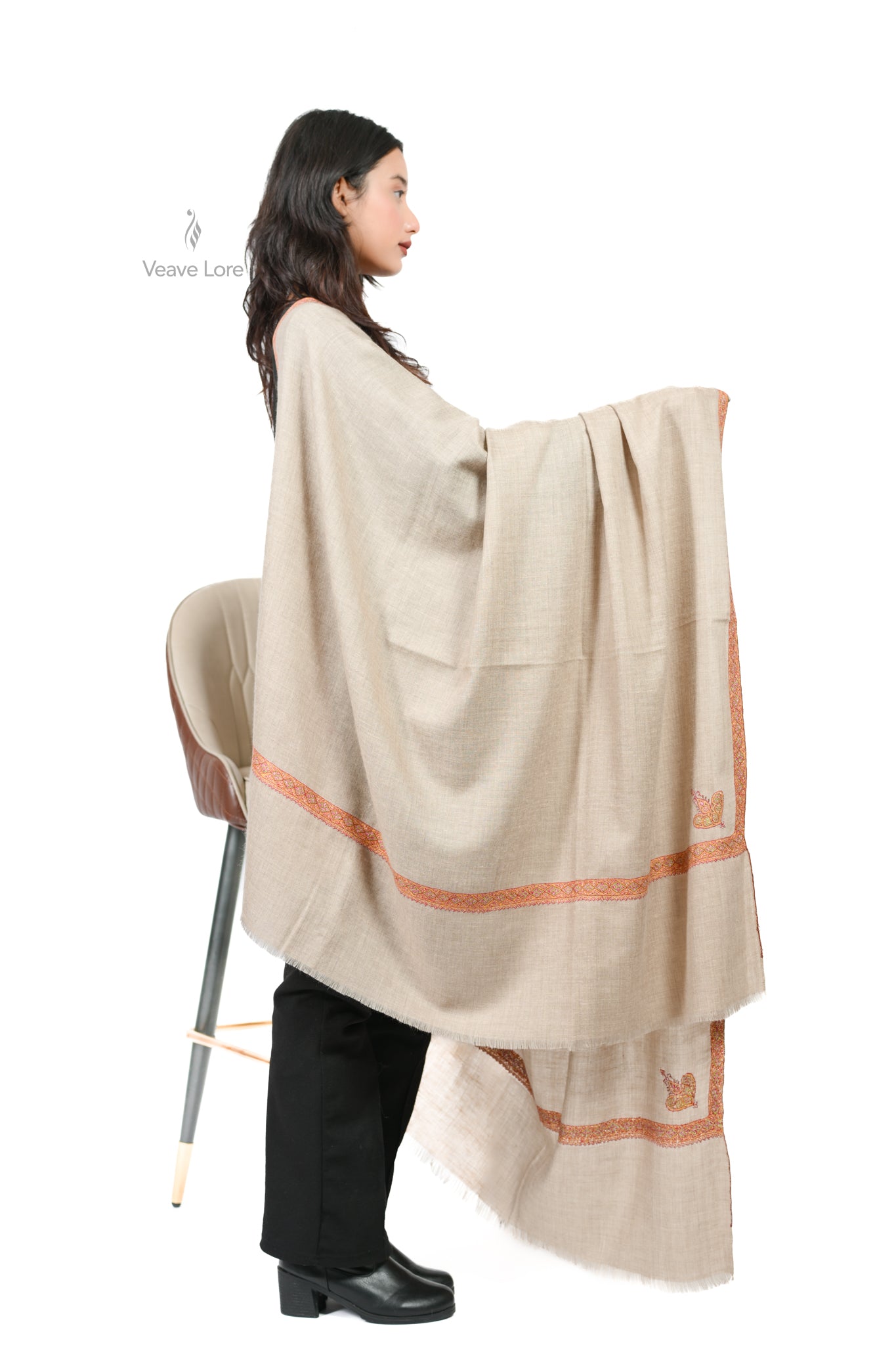 Khat-e-Noor Pashmina Shawl