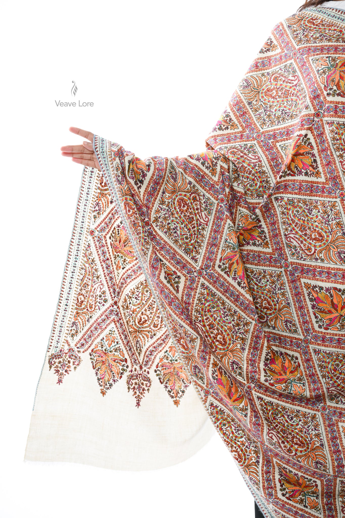 Heera Chaman Hand Embroidered Sozni Jamawar Shawl