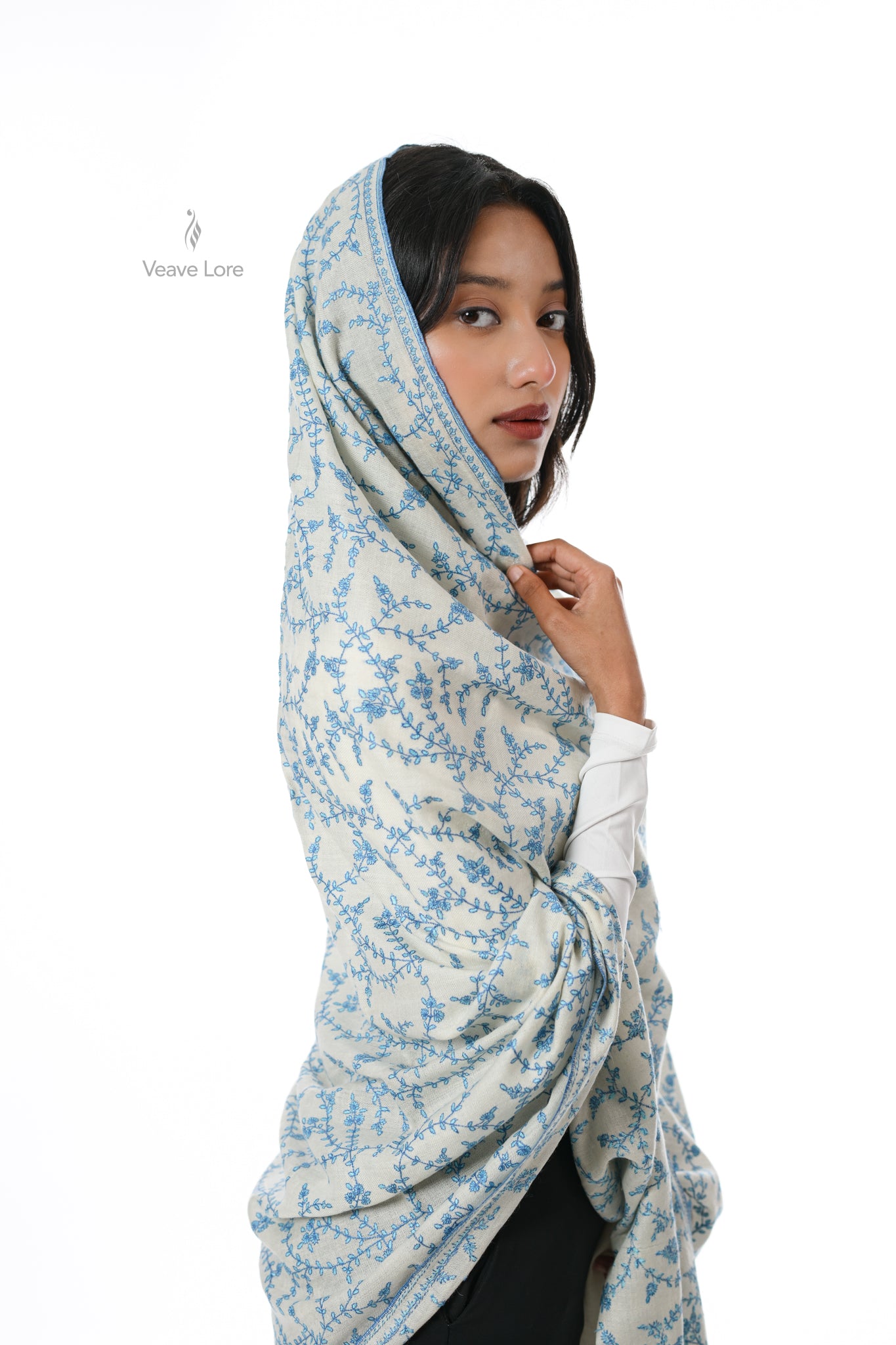 Aasman-o-Barf Pashmina Shawl