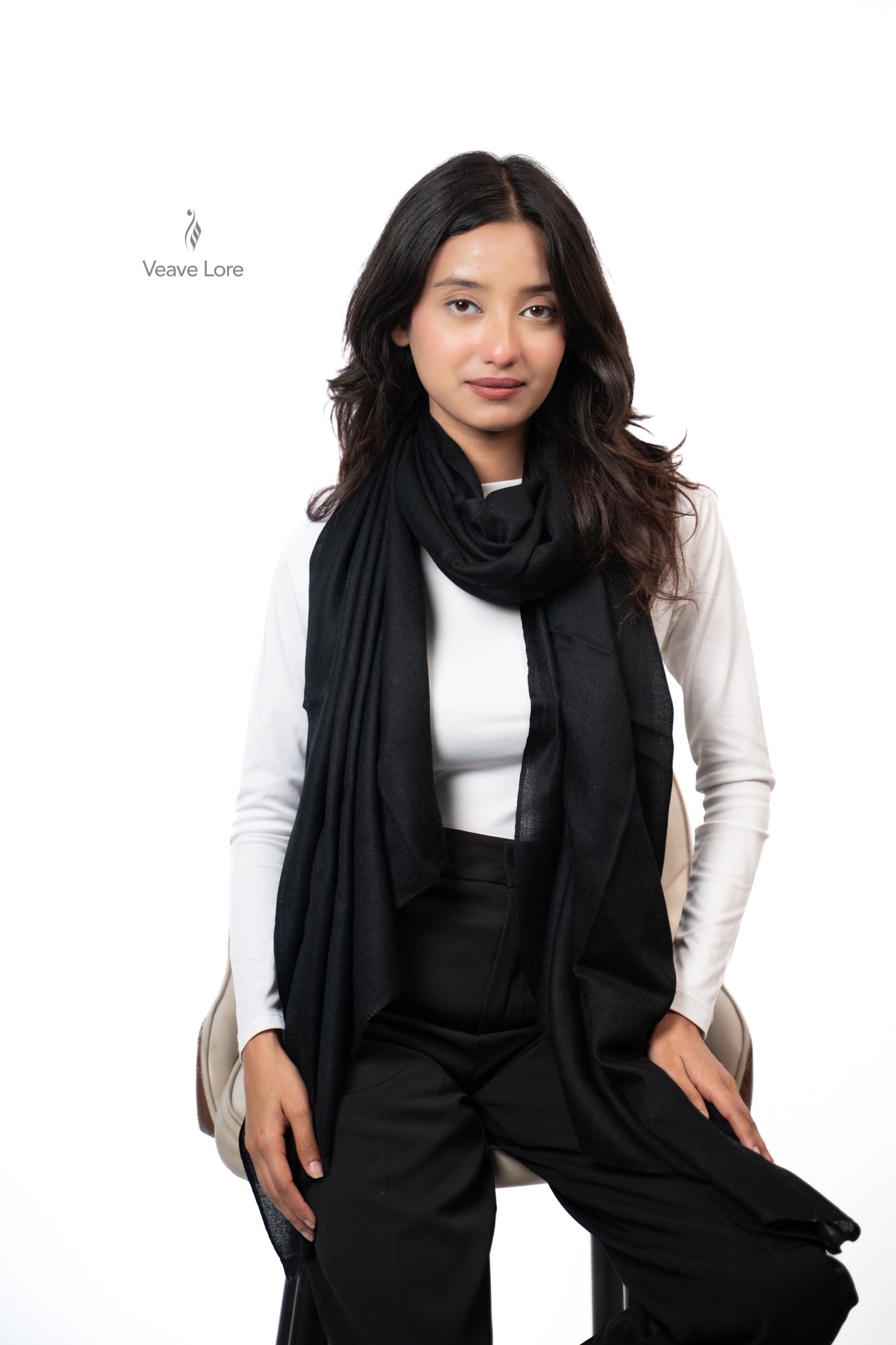 Kohl Onyx Fine Wool Shawl