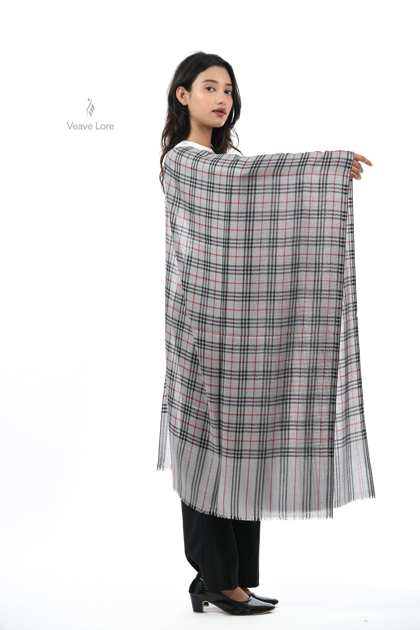Khat-o-Naqsh Check & Stripe Stole