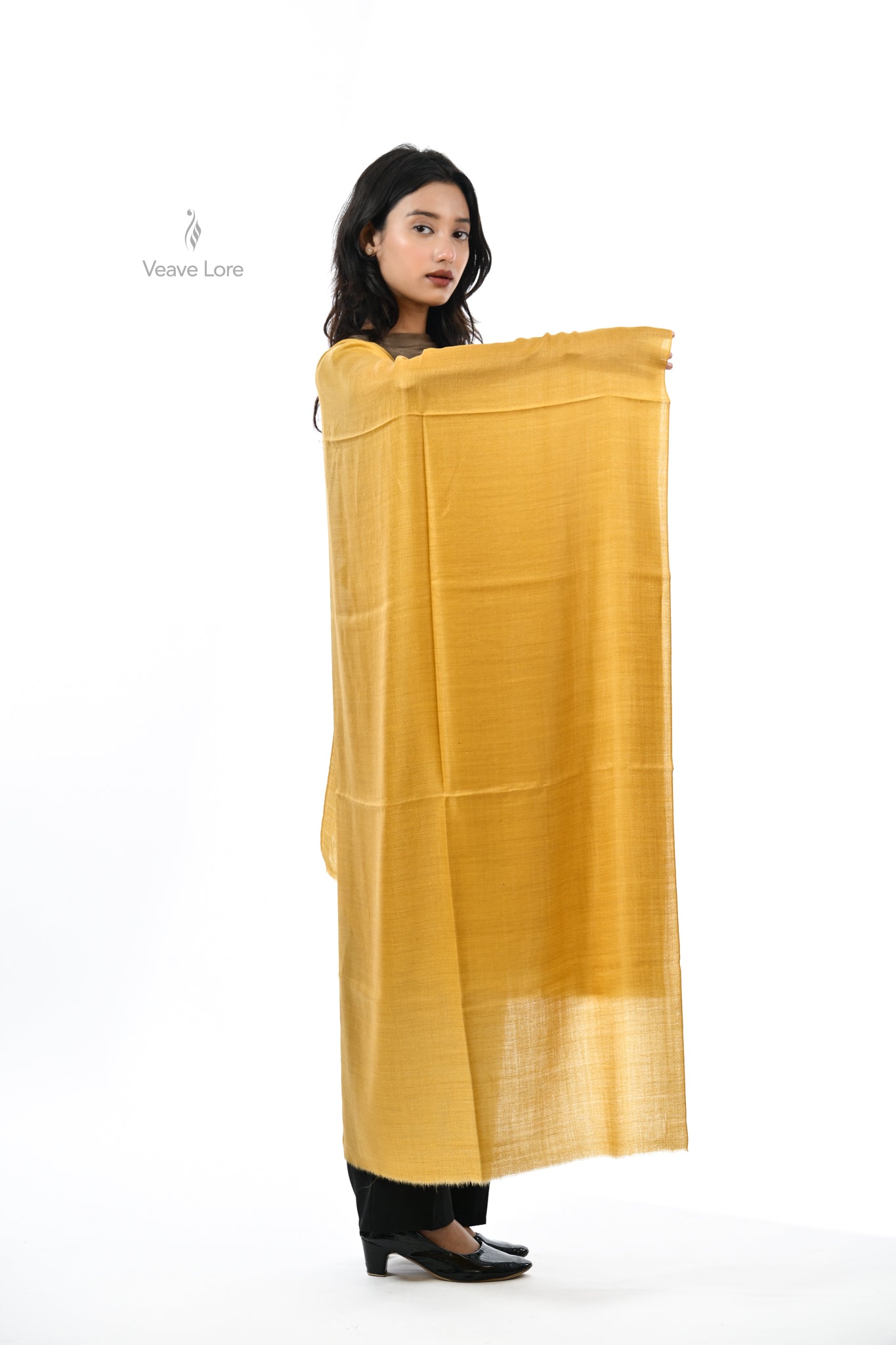 Rang-e-Sukoon Fine Wool Stole