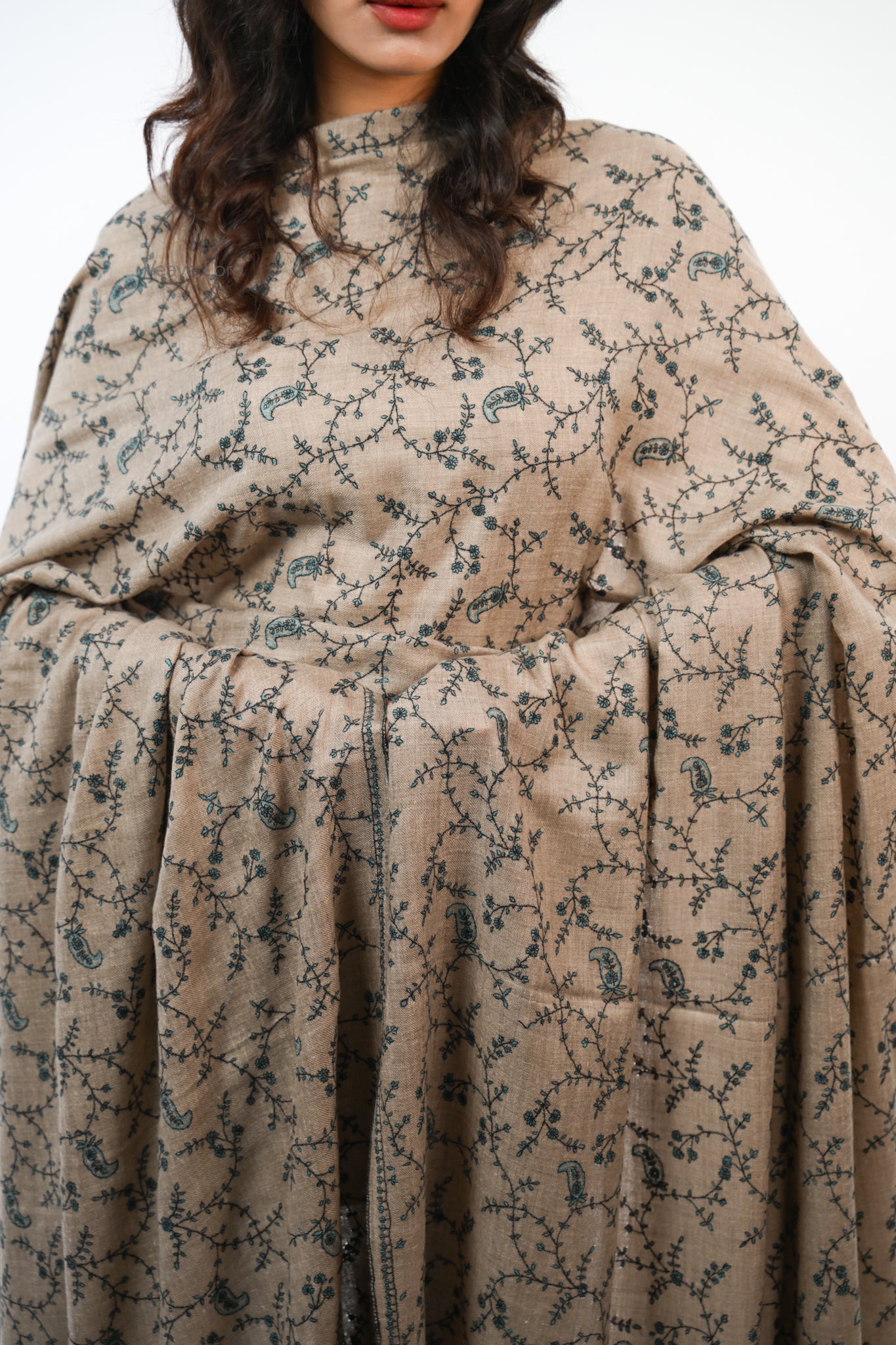 Sahra Grand Oversized Pashmina Shawl