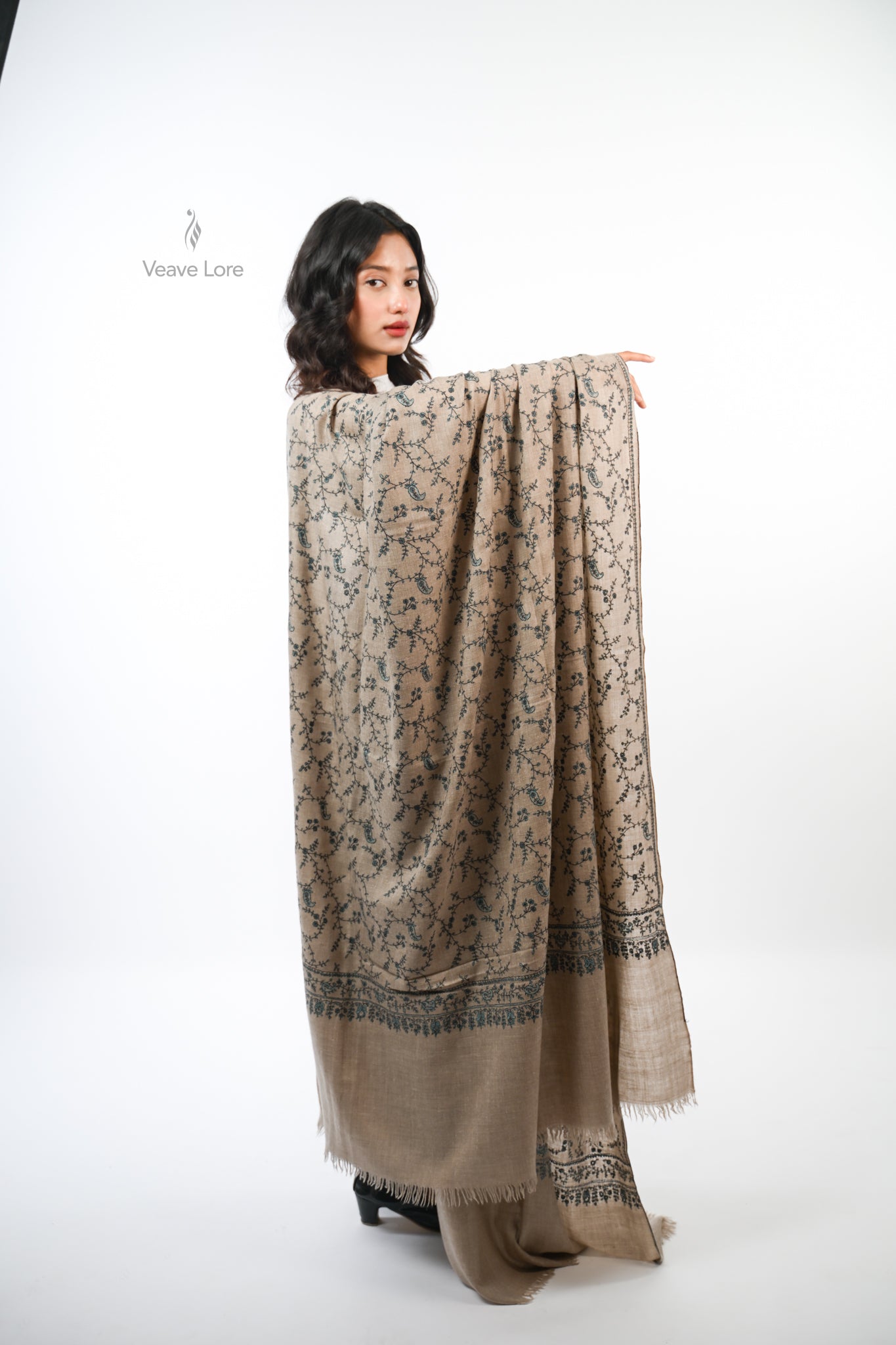 Sahra Grand Oversized Pashmina Shawl