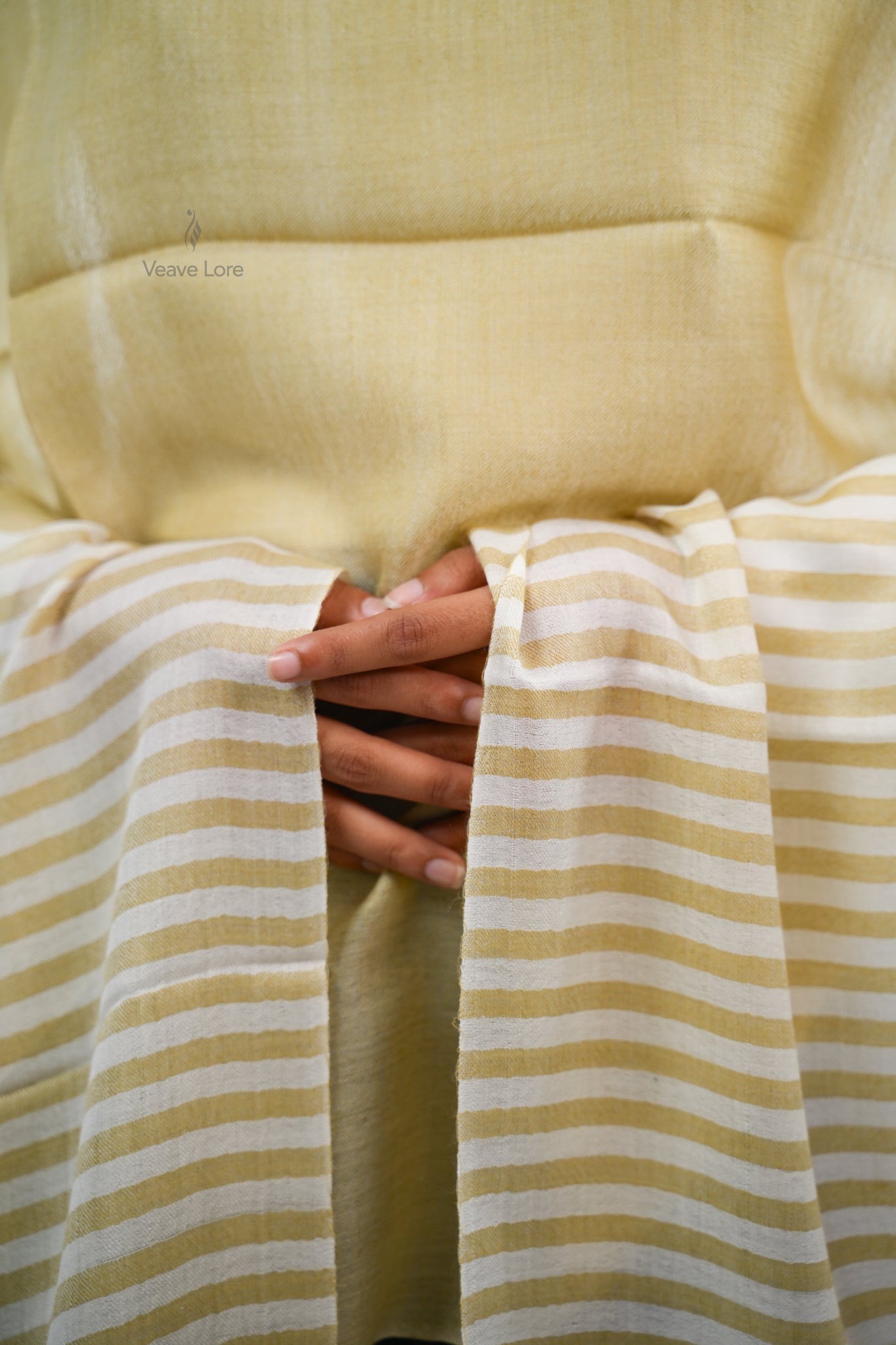 Check Fine Wool Stole — The Woven Grid