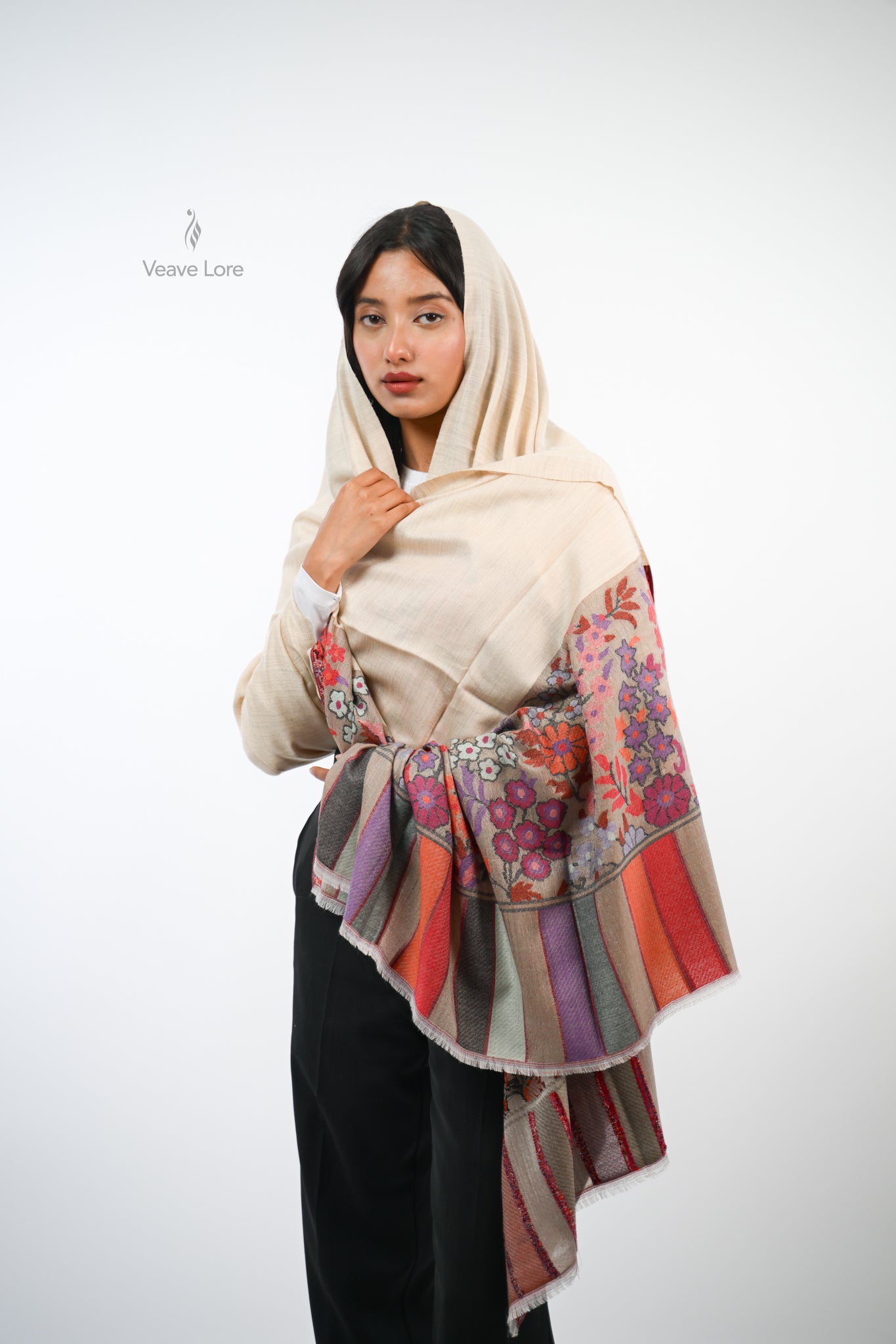 Nargis Kani Palledar Shawl