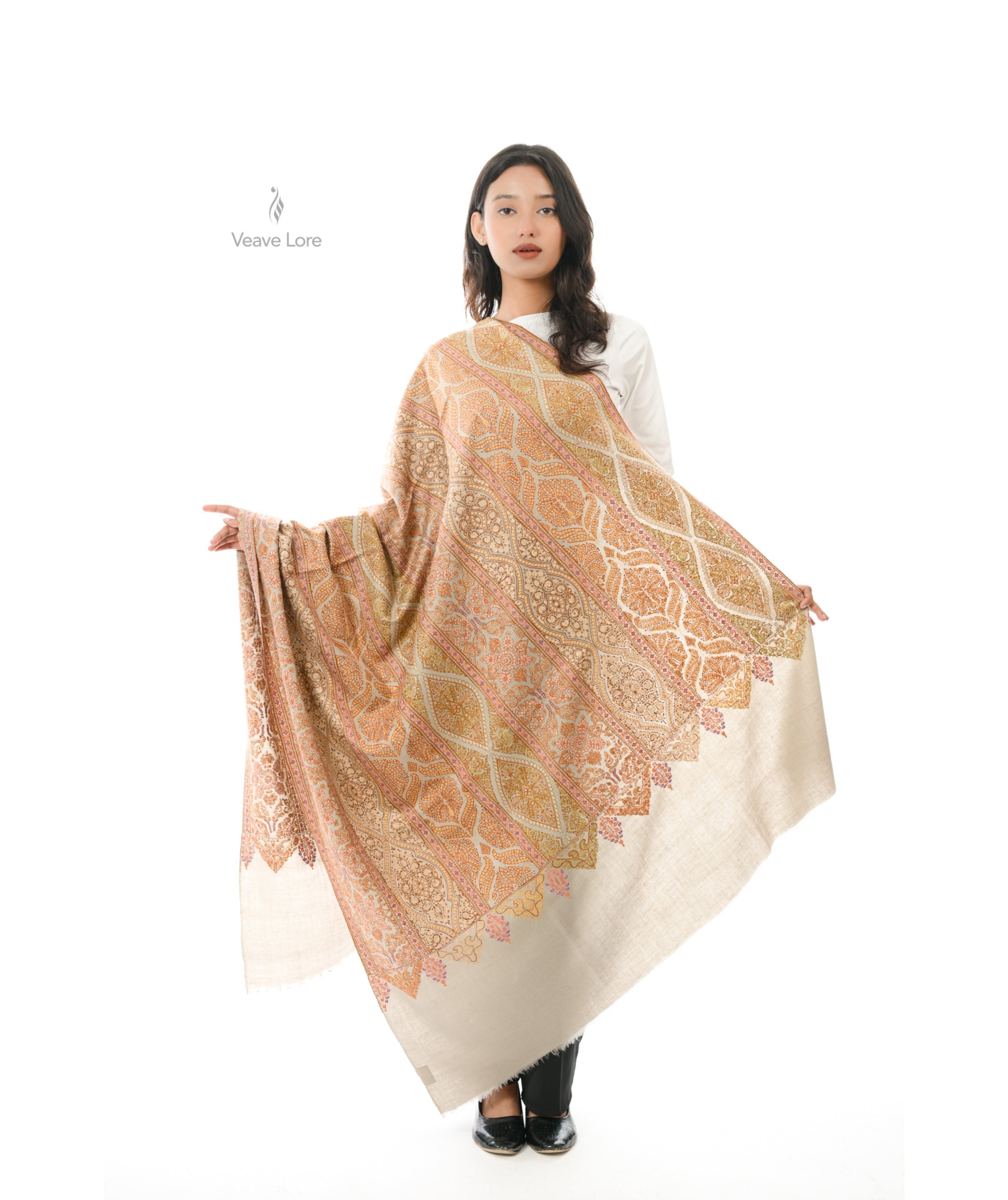 How Are Kashmiri Pashmina Shawls Made: A Step-by-Step Process