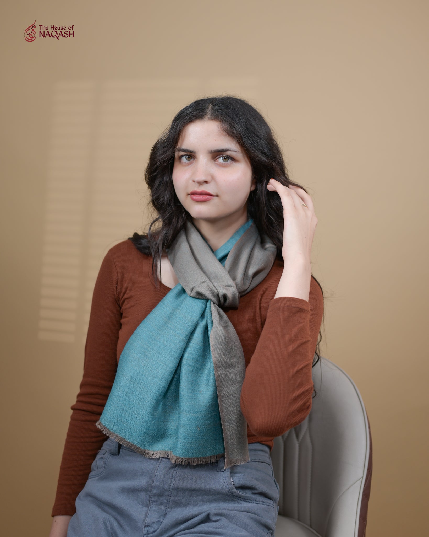 Azure Drift Reversible Woolen Scarf