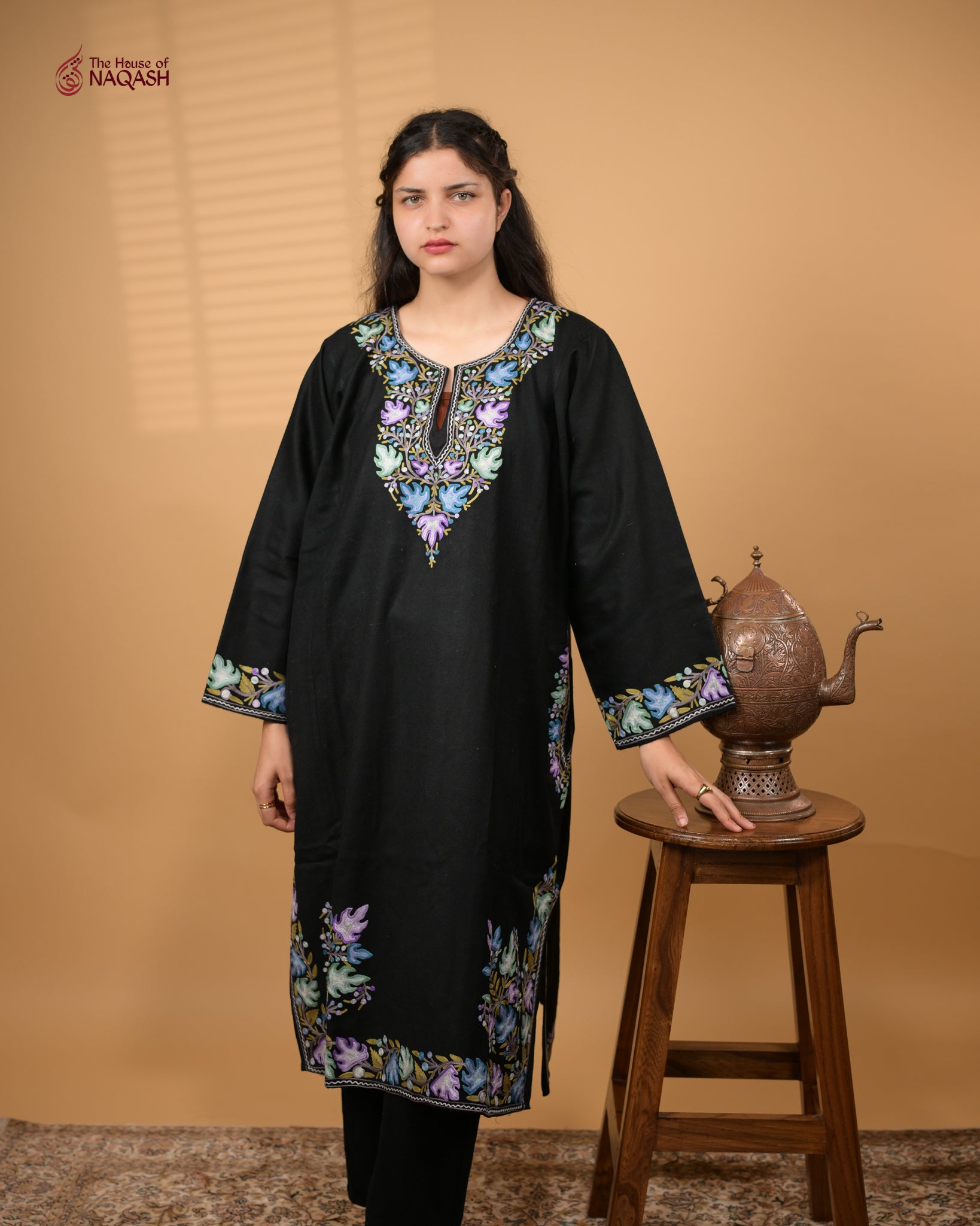 Classic Kashmiri Ari Phiran