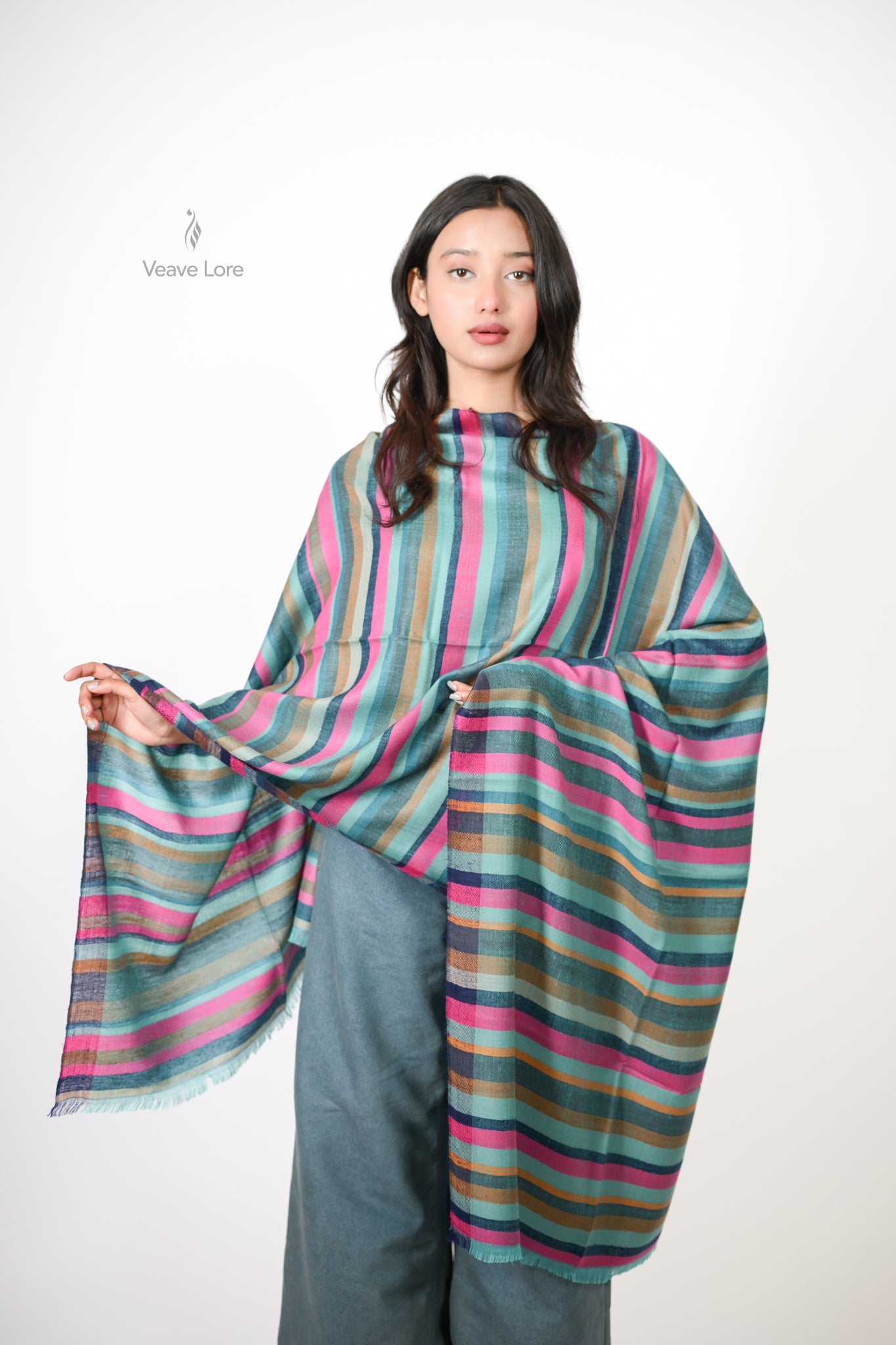 Subh-o-Sham Pashmina Stole