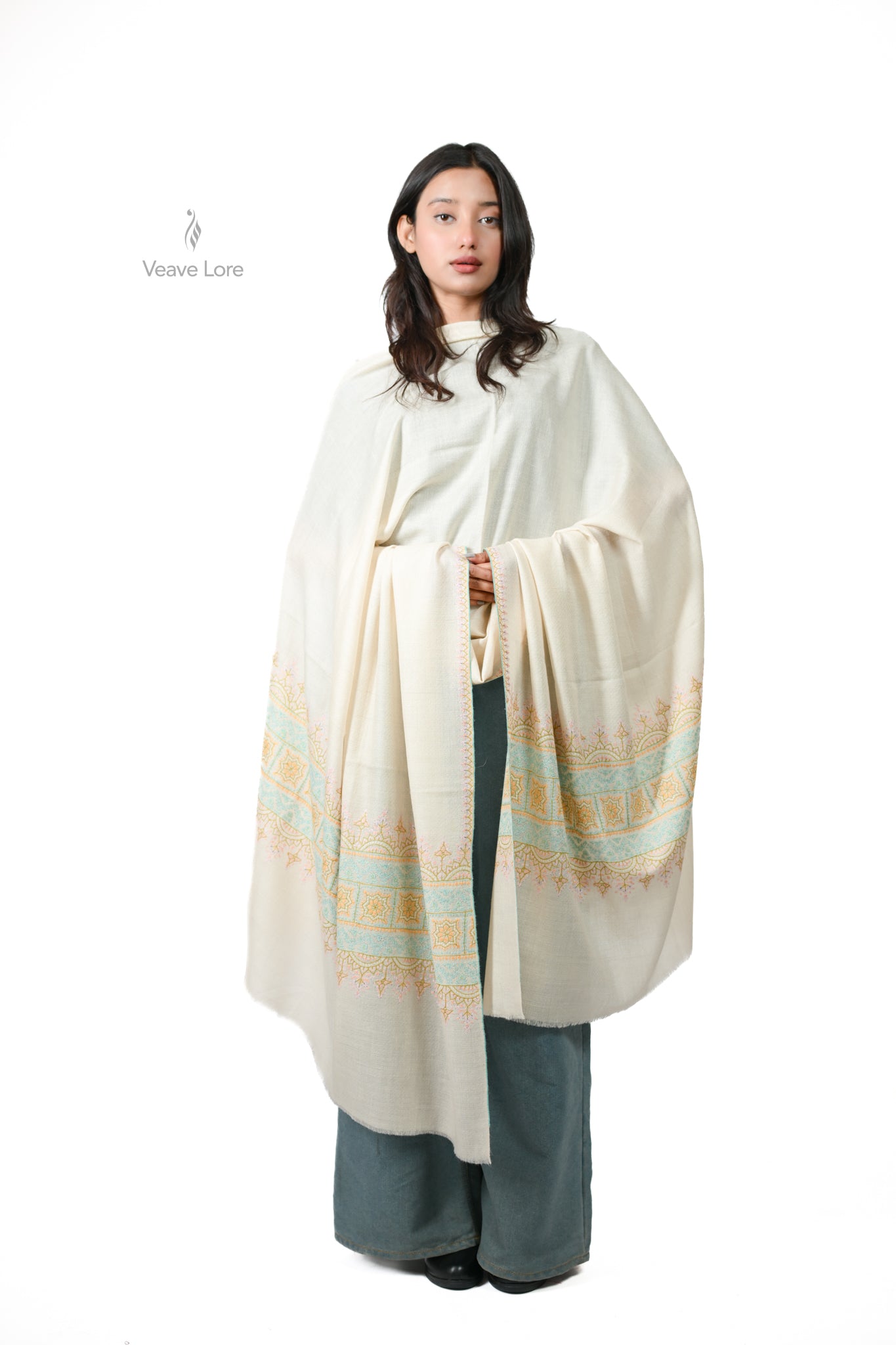 Sehr-e-Yasmeen Palledar Pashmina Shawl