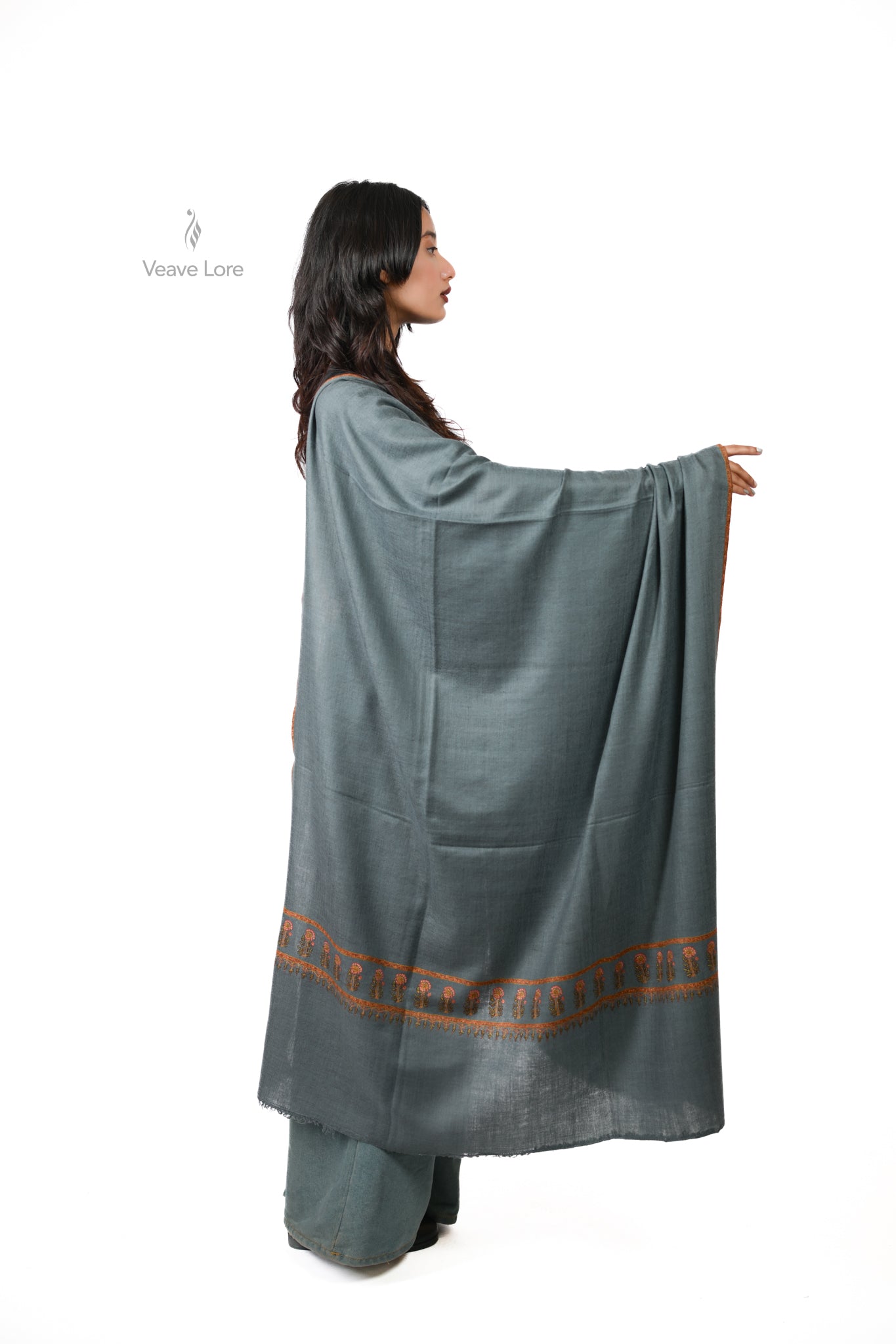 Abr-e-Gulshan Palledar Pashmina Shawl