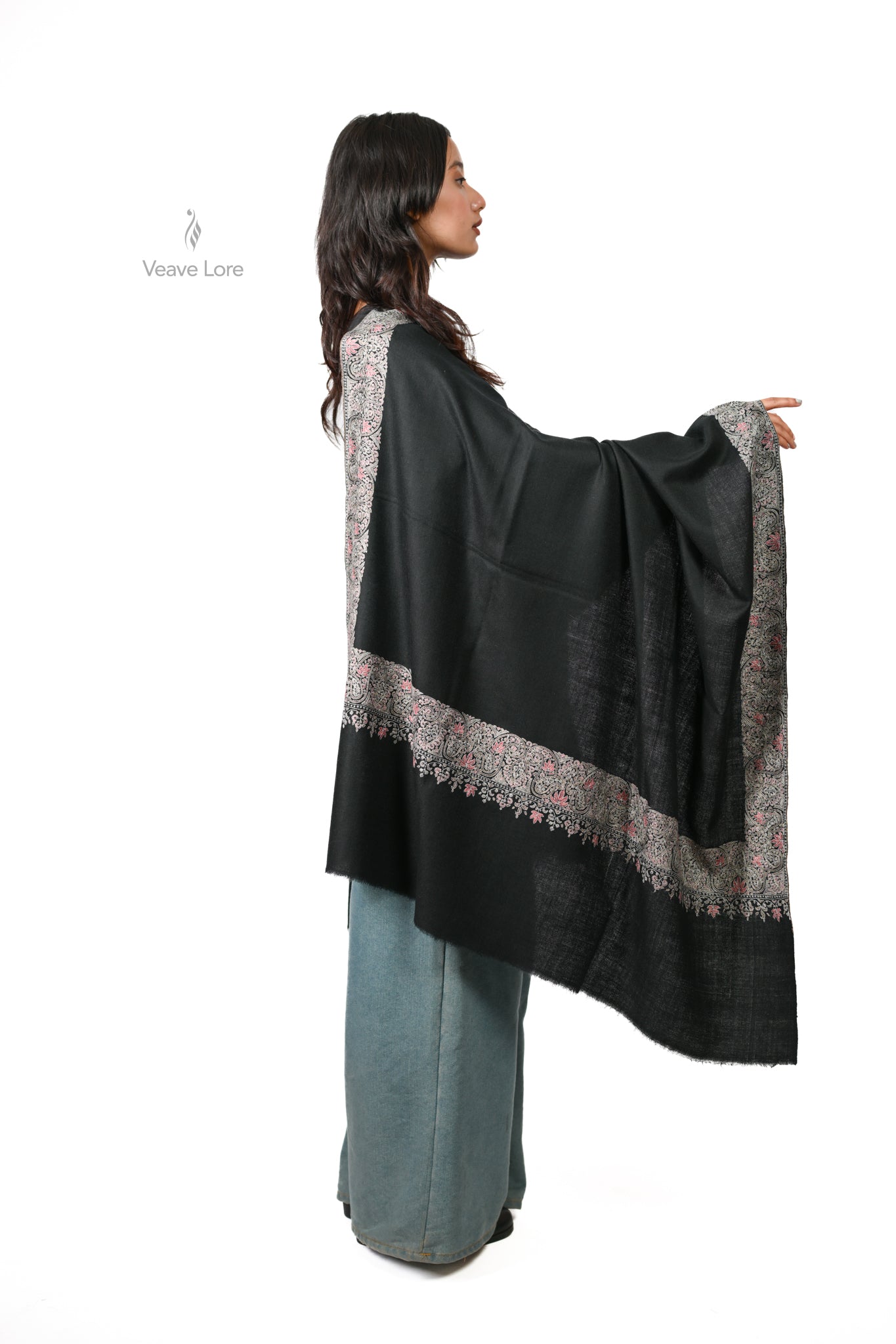 Khwab-e-Mahtab Pashmina Shawl