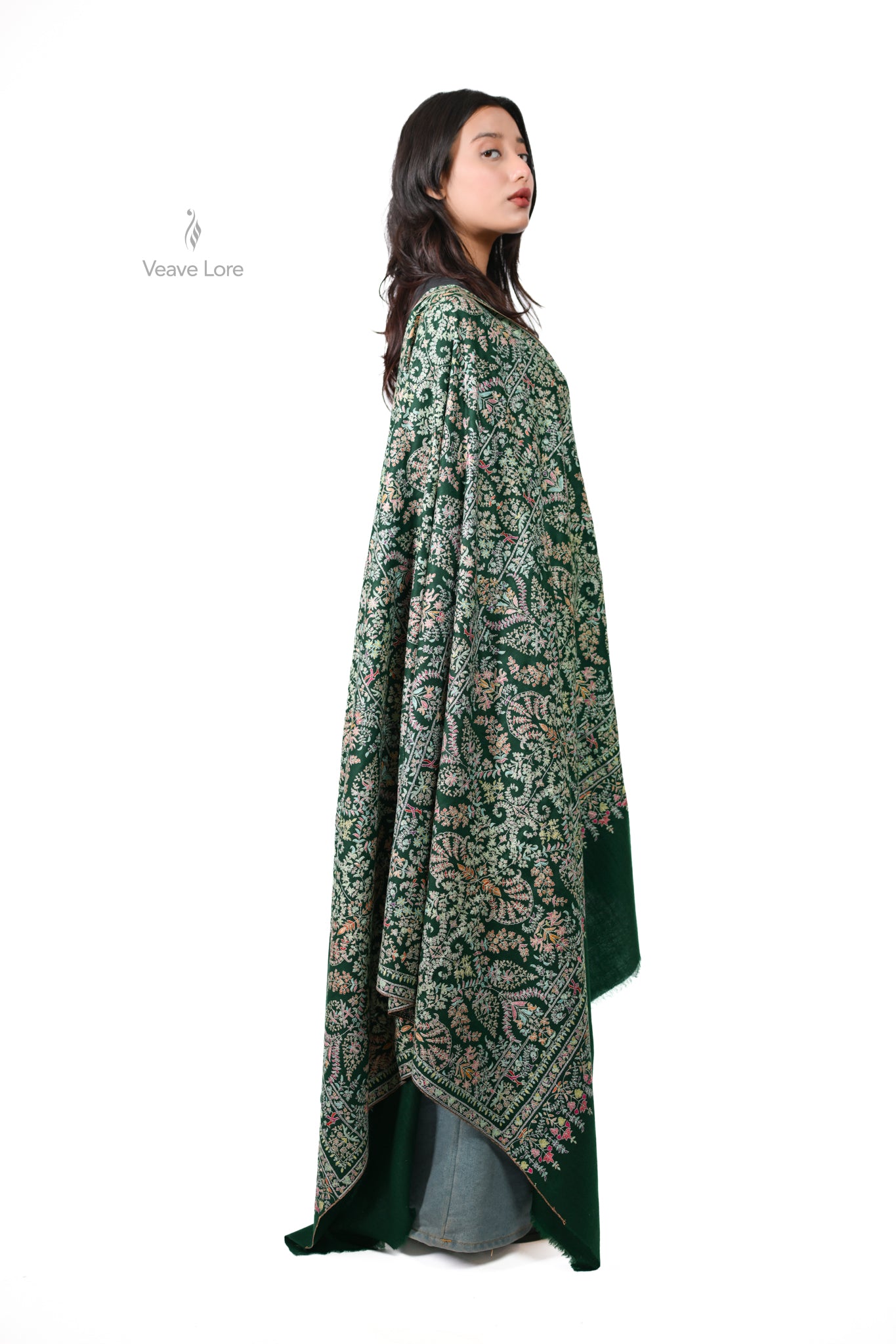 Sabz Chaman Hand Embroidered Sozni Jamawar Shawl