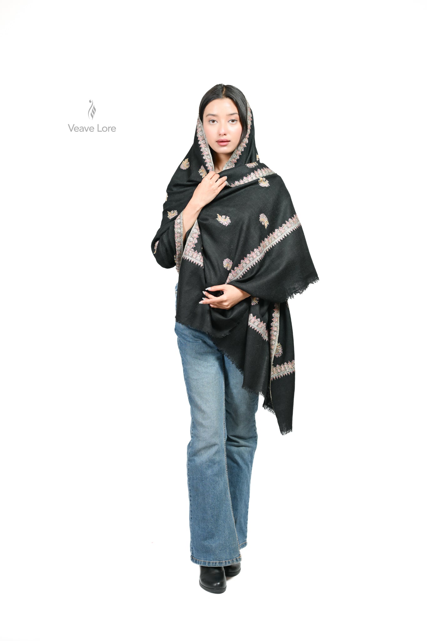 Husn-e-Siyah Pashmina Shawl