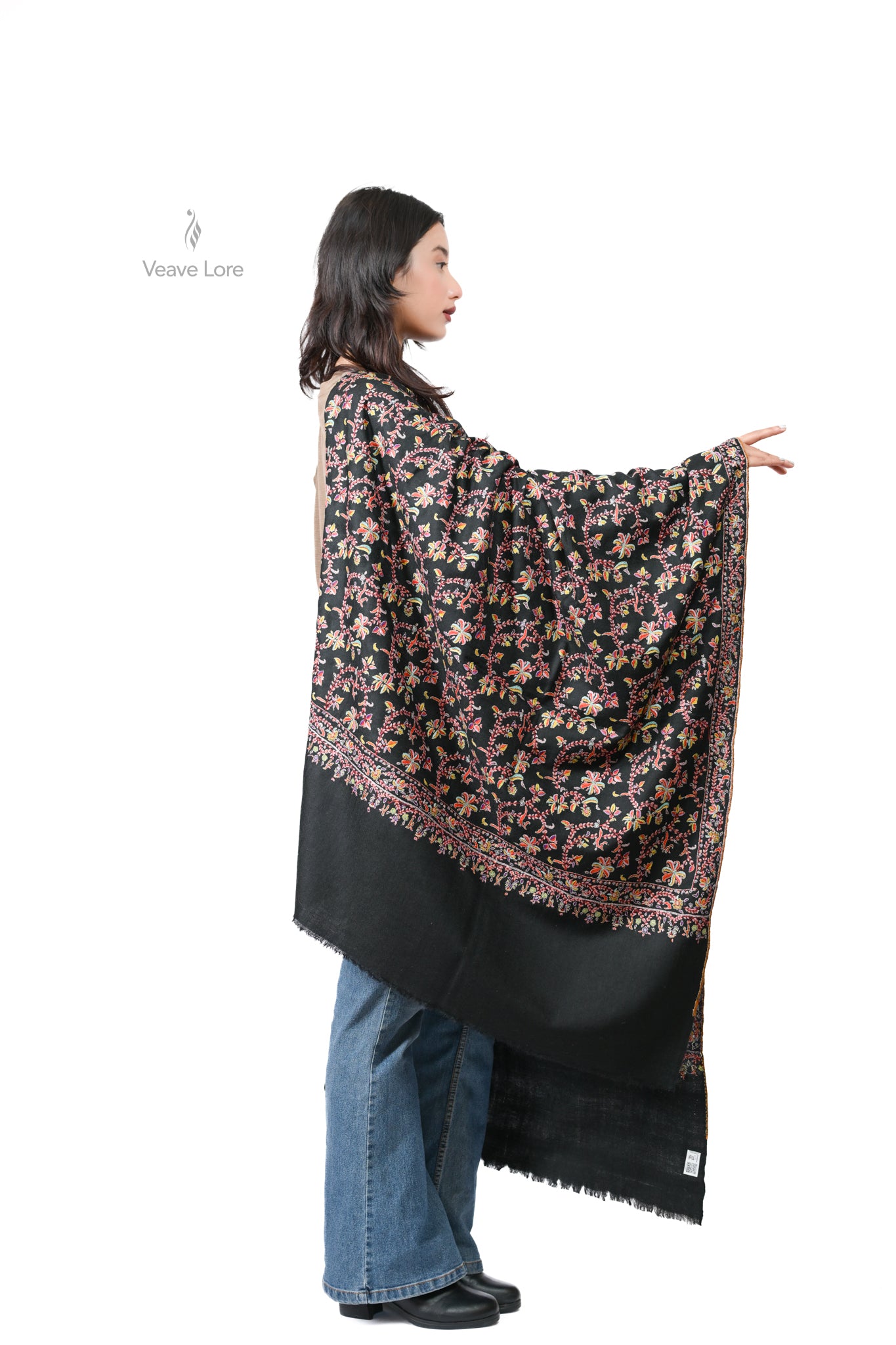 The Gulshan-e-Shab Pashmina Shawl