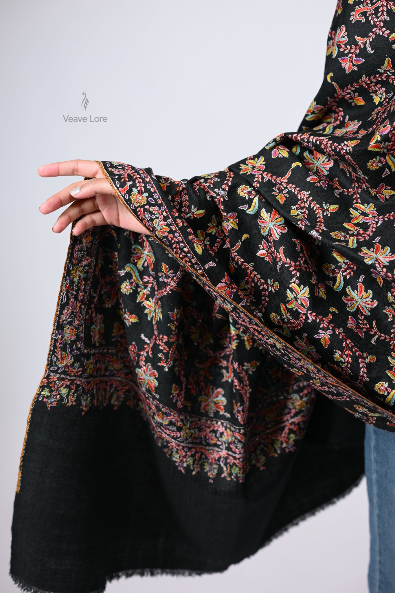 The Gulshan-e-Shab Pashmina Shawl
