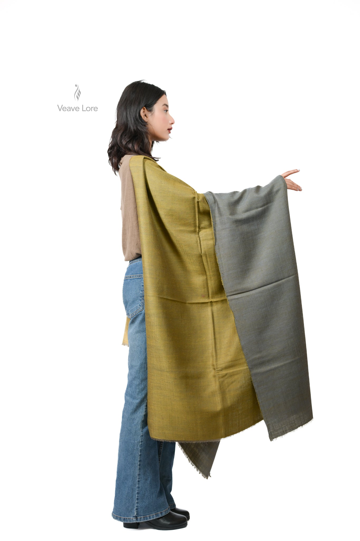 Khaki-o-Dhuaan Kashmiri Pashmina Shawl