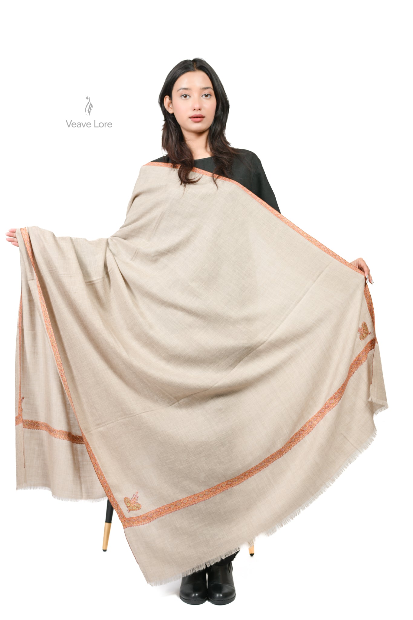 Khat-e-Noor Pashmina Shawl