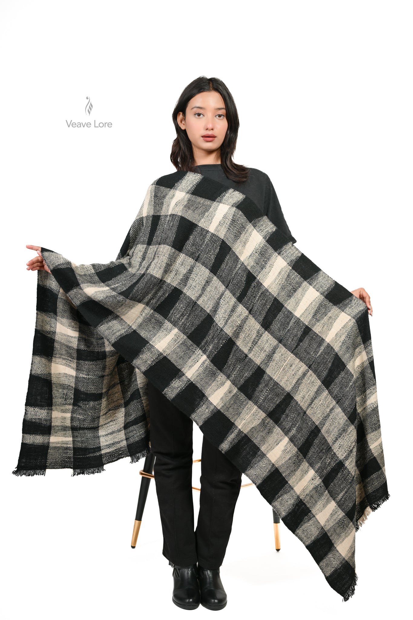 Shabak-e-Siyah Pashmina Heavyweight Stole