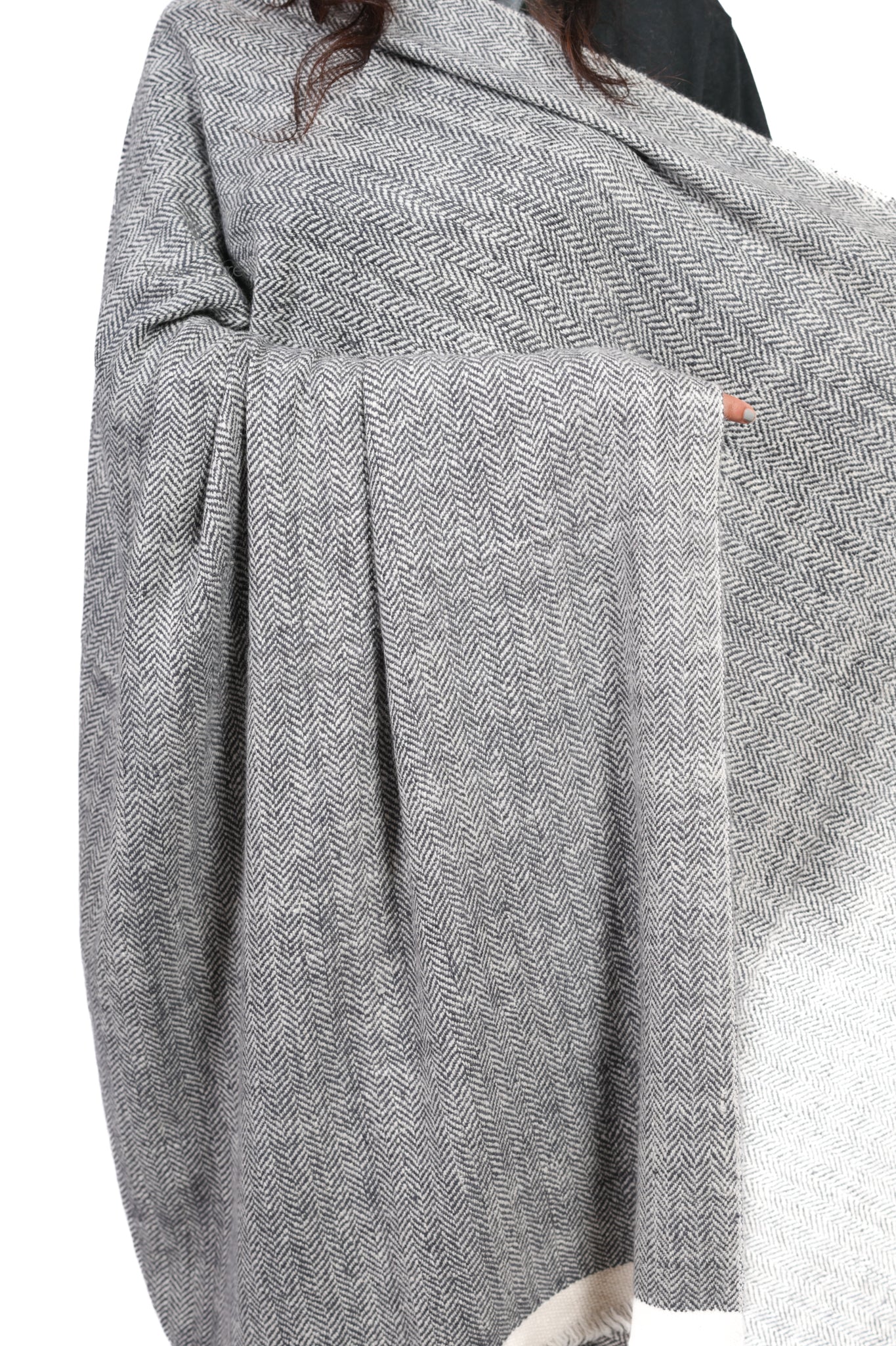 Sile-e-Safed Pashmina Heavyweight Shawl
