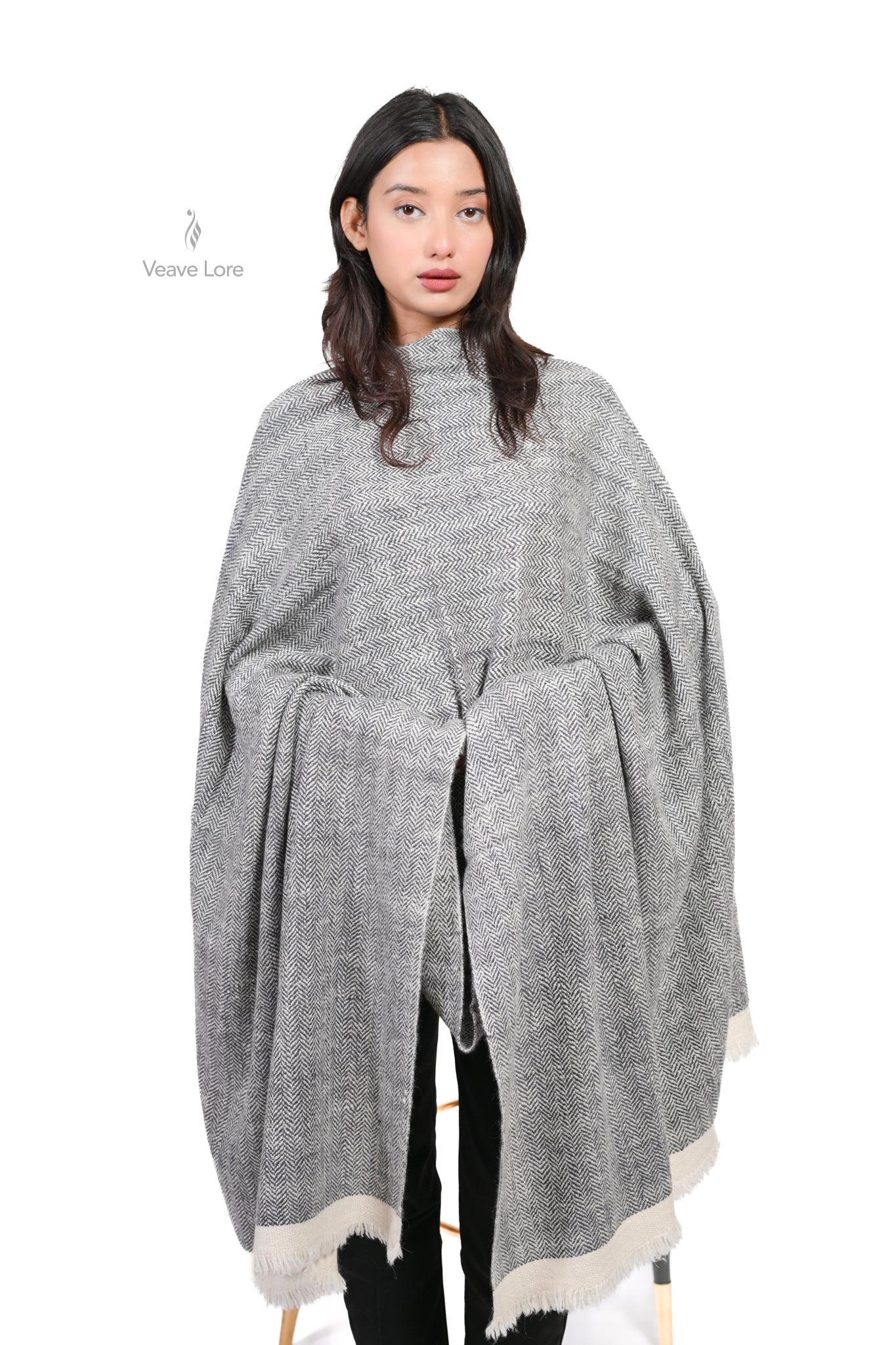 Sile-e-Safed Pashmina Heavyweight Shawl