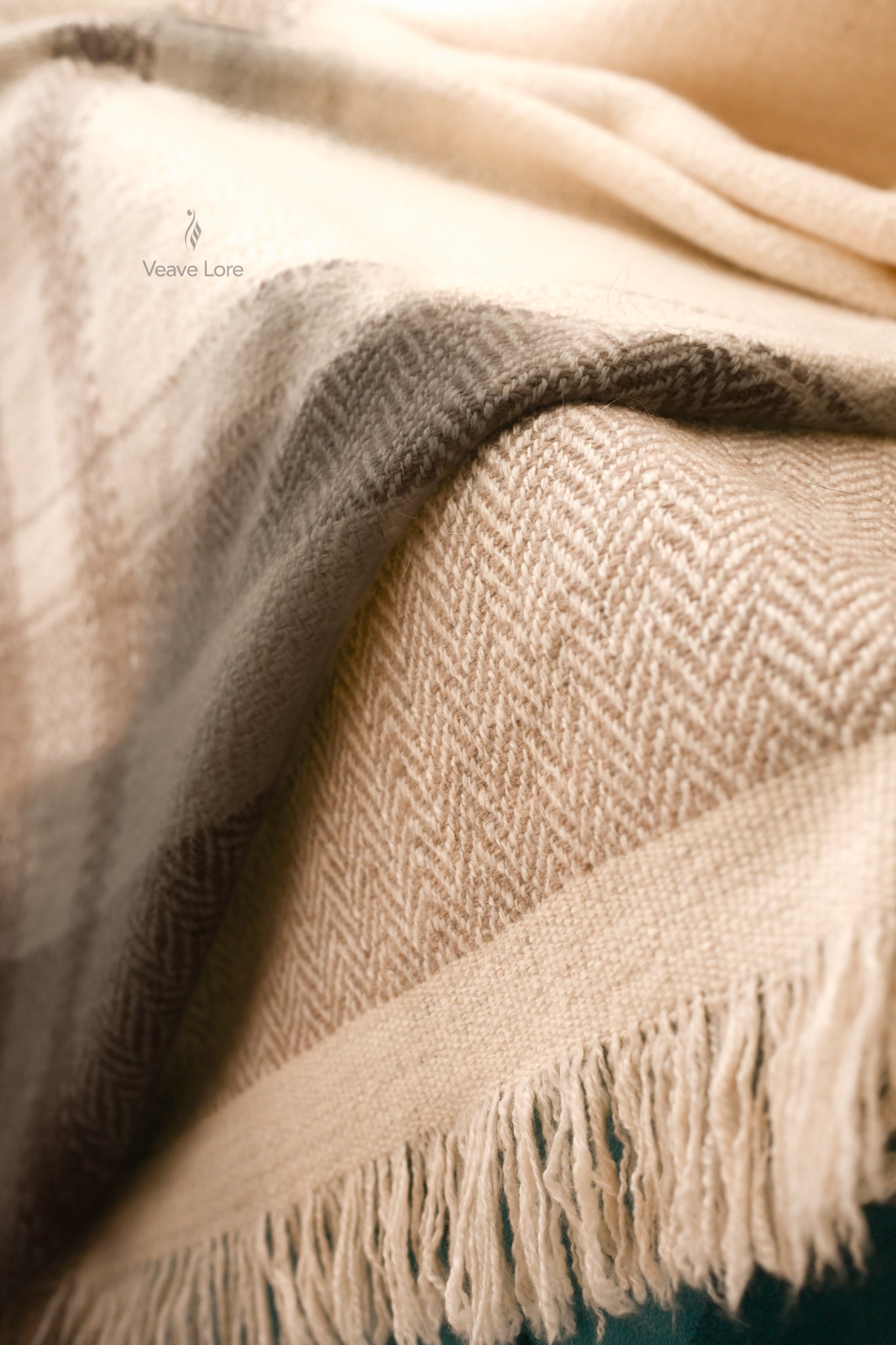 Safed-e-Zamin Pashmina Blanket XL