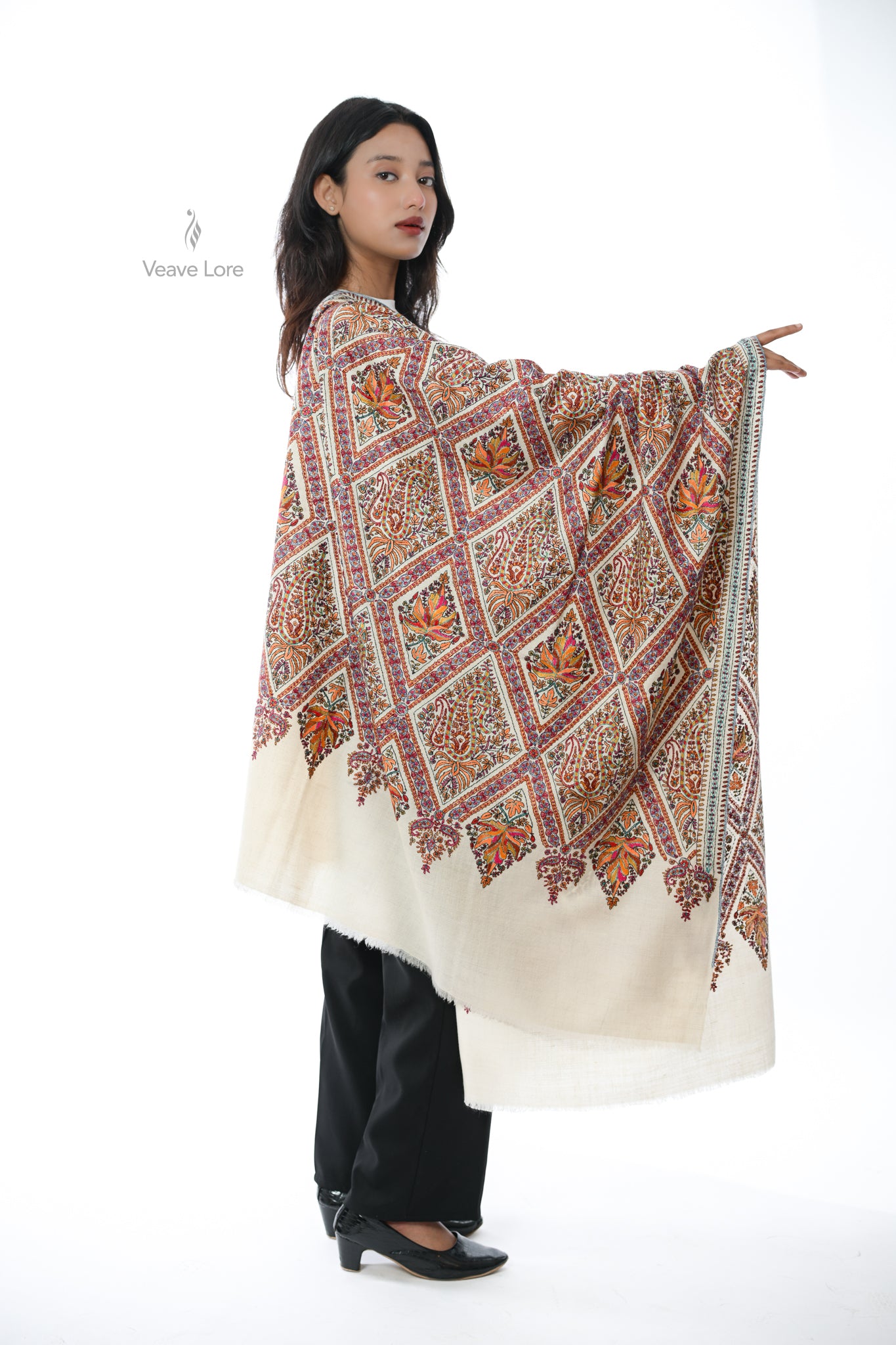 Heera Chaman Hand Embroidered Sozni Jamawar Shawl