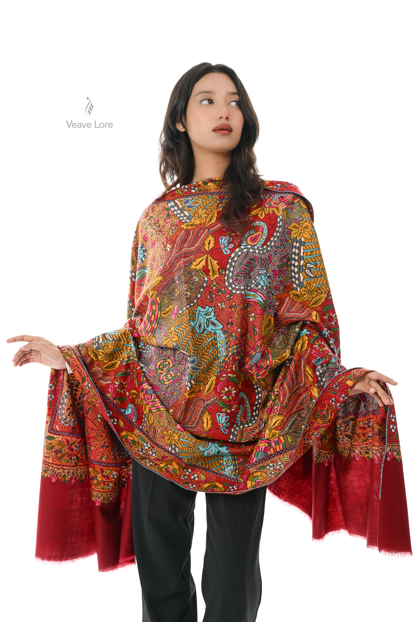 Shahi Gulzar Hand Embroidered Sozni Jamawar Shawl