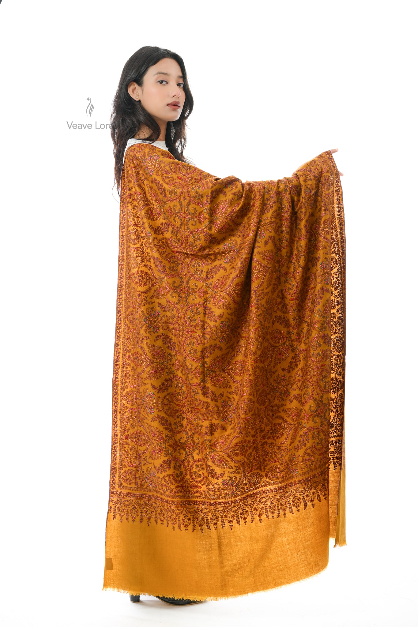 Zard Chaman Hand Embroidered Sozni Jamawar Shawl