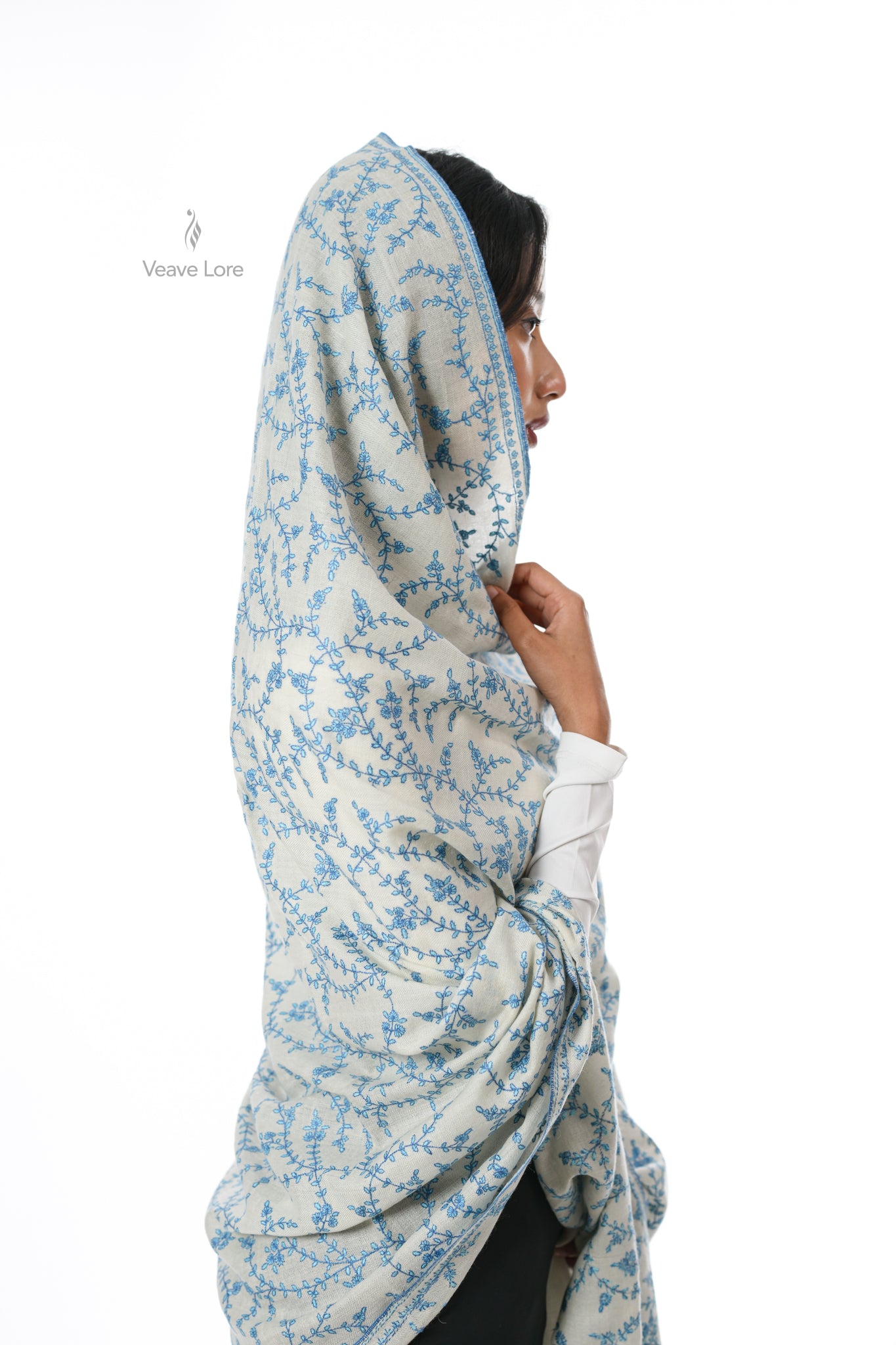 Aasman-o-Barf Pashmina Shawl