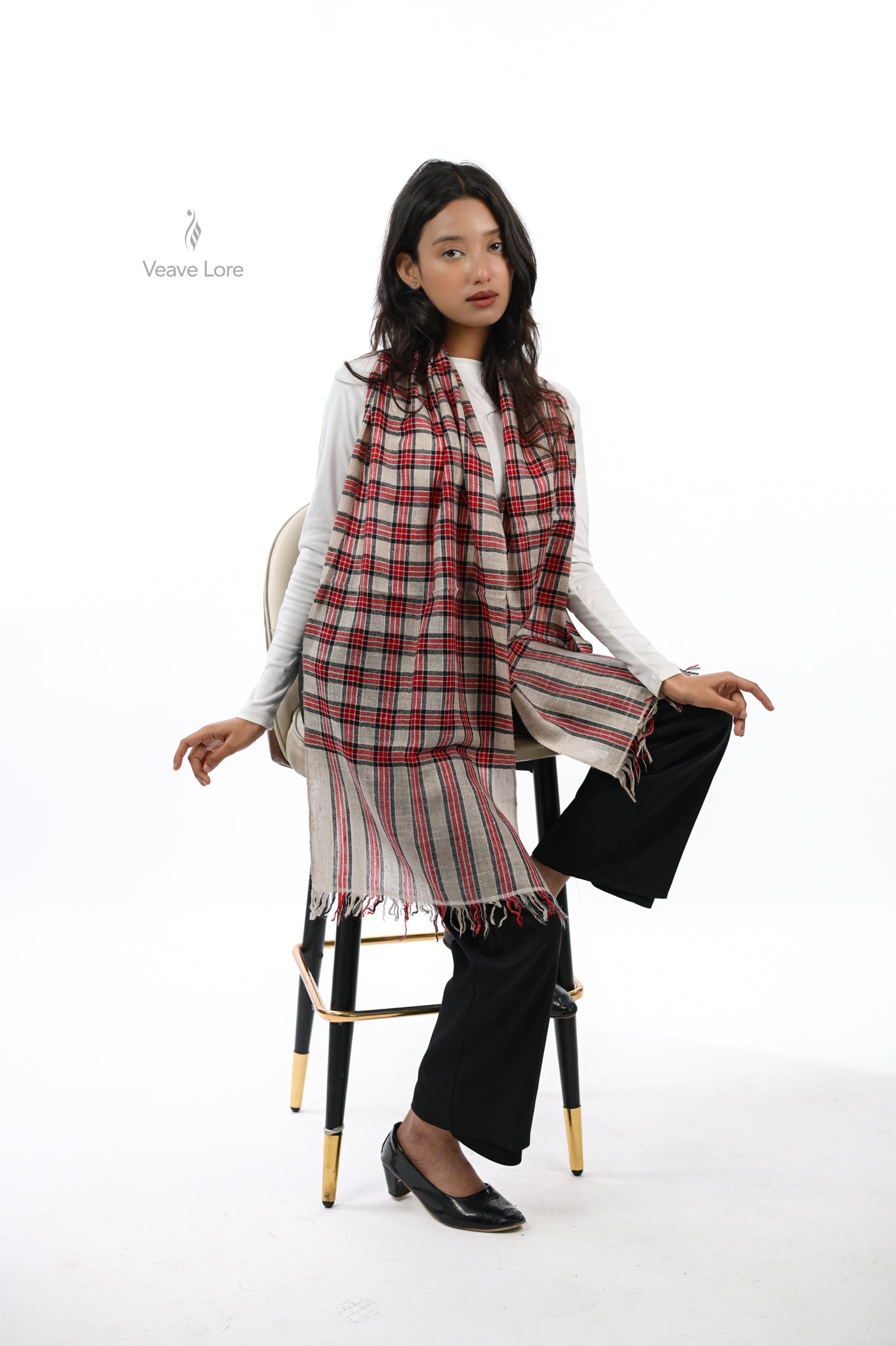 Crimson Lattice (Chaukhan-e-Laal) Pashmina Muffler