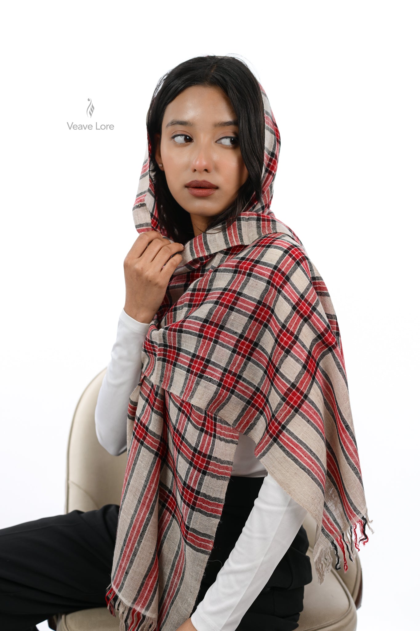 Crimson Lattice (Chaukhan-e-Laal) Pashmina Muffler