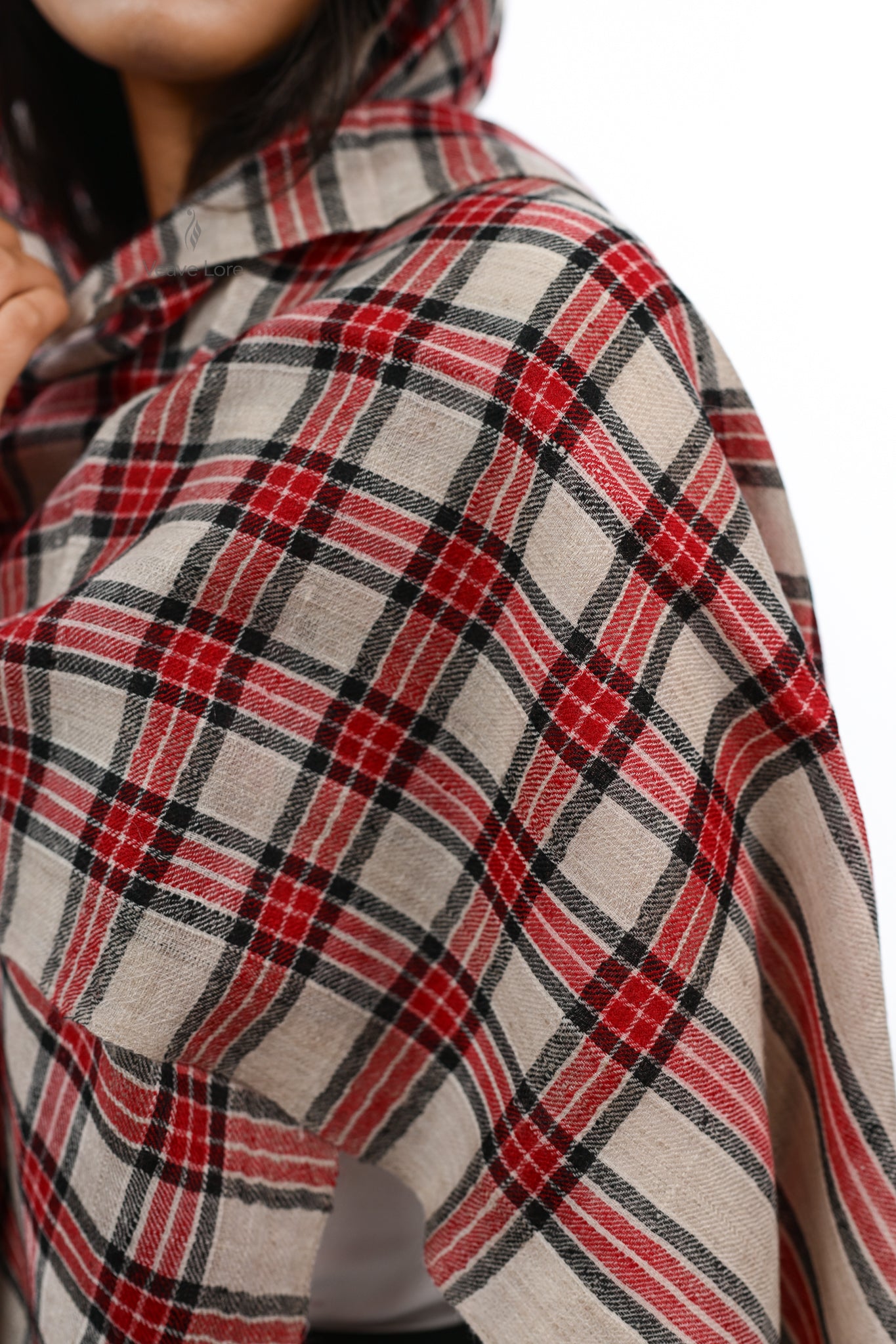 Crimson Lattice (Chaukhan-e-Laal) Pashmina Muffler