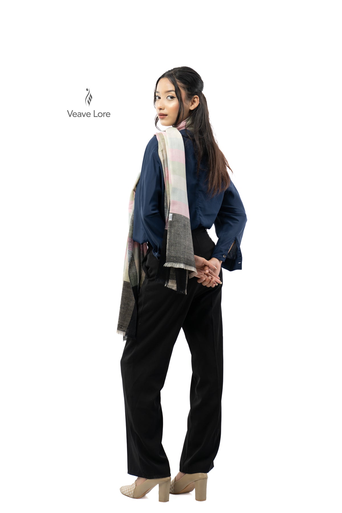 Petal Casement Pashmina Stole