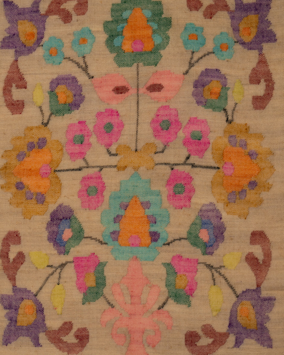Kani Pashmina Pocket Square Regalia Blossom