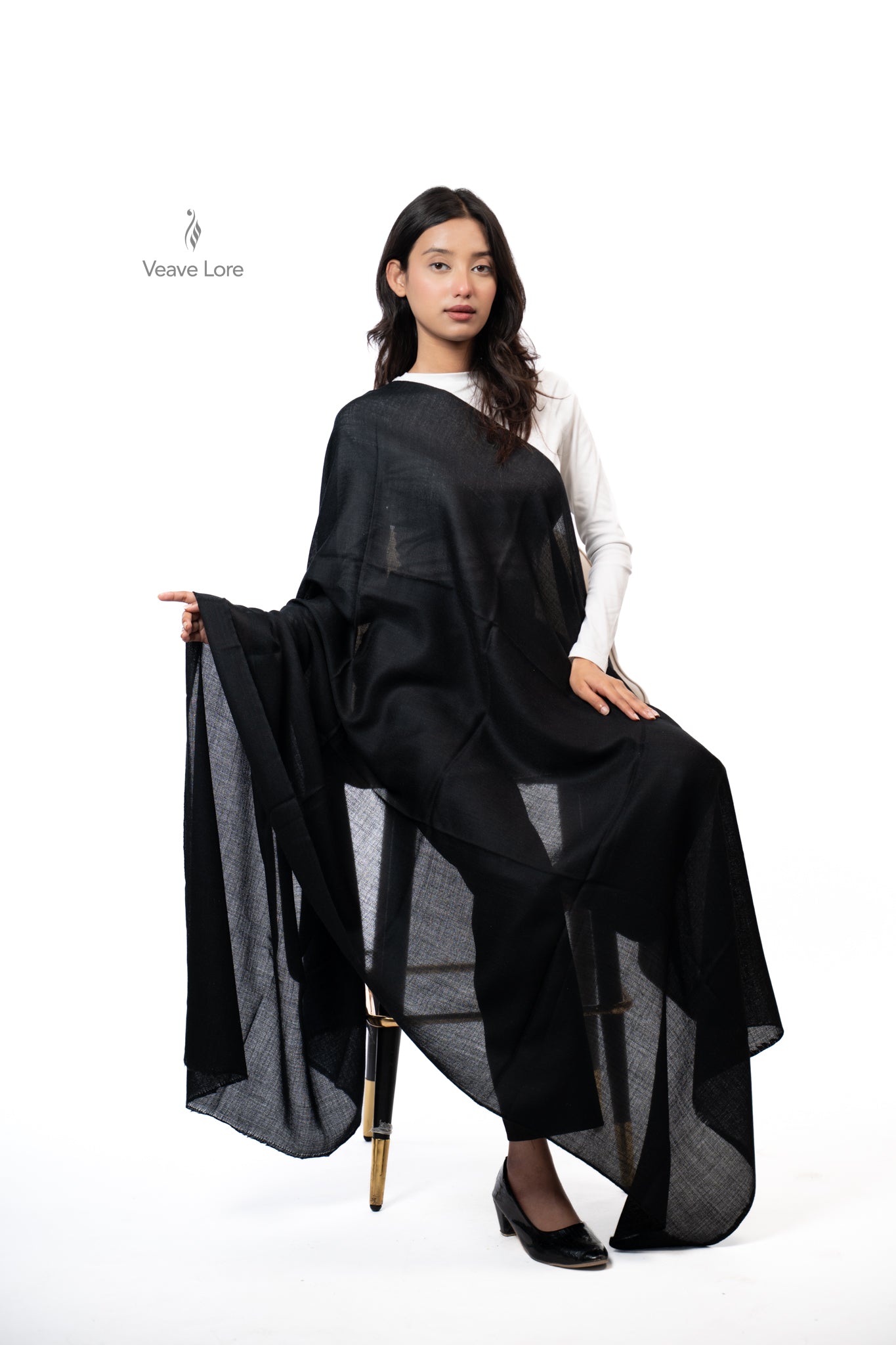 Kohl Onyx Fine Wool Shawl