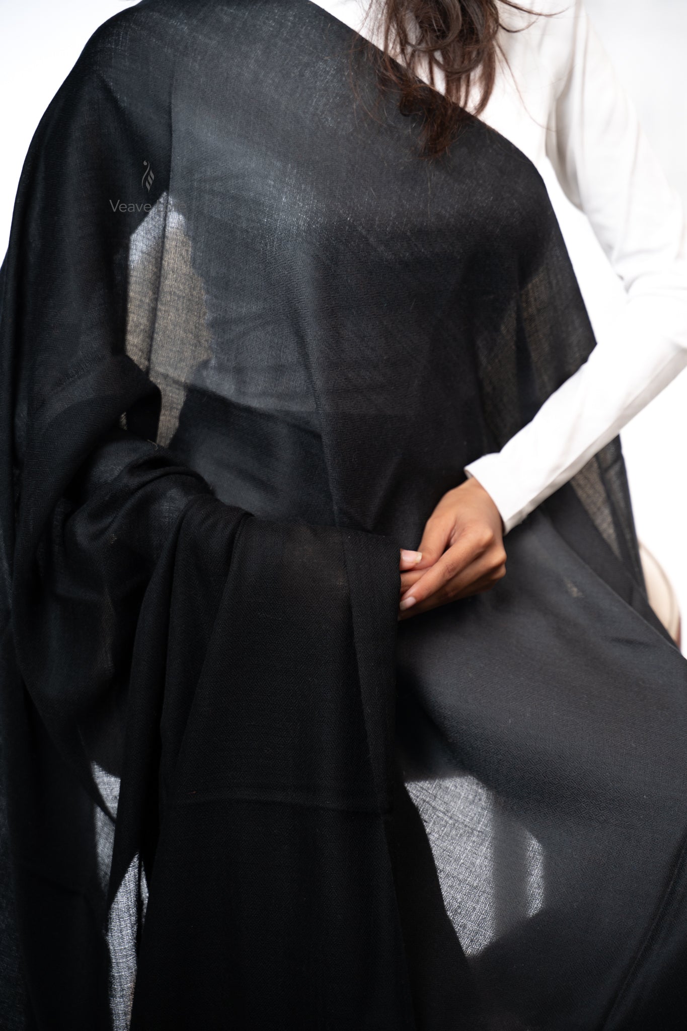 Kohl Onyx Fine Wool Shawl