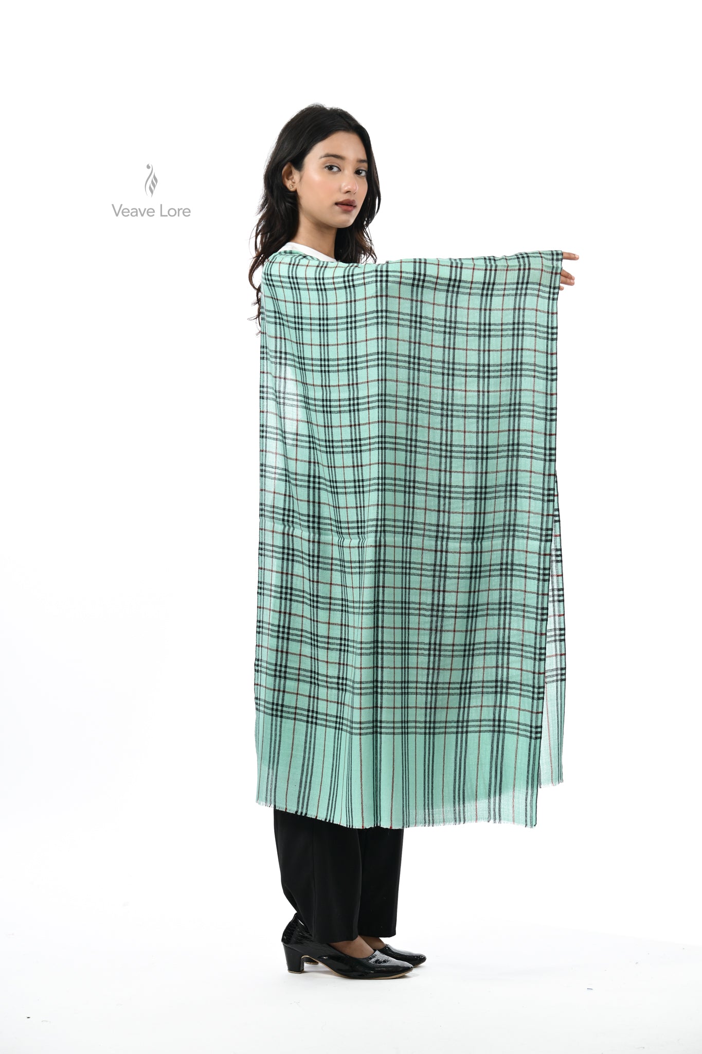Khat-o-Naqsh Check & Stripe Stole