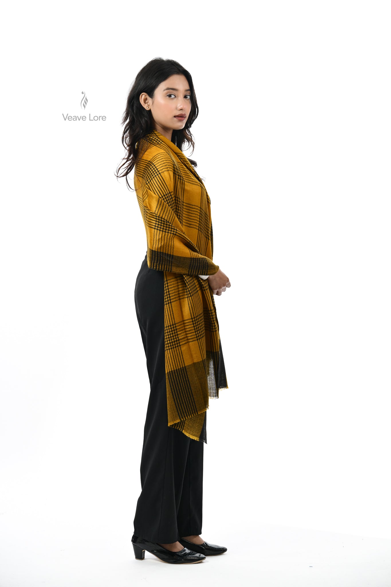 Khat-o-Naqsh Check & Stripe Stole