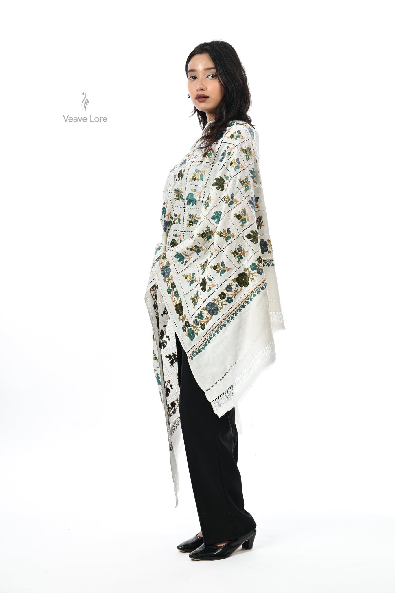 Wildflower ARI Fine Wool Stole