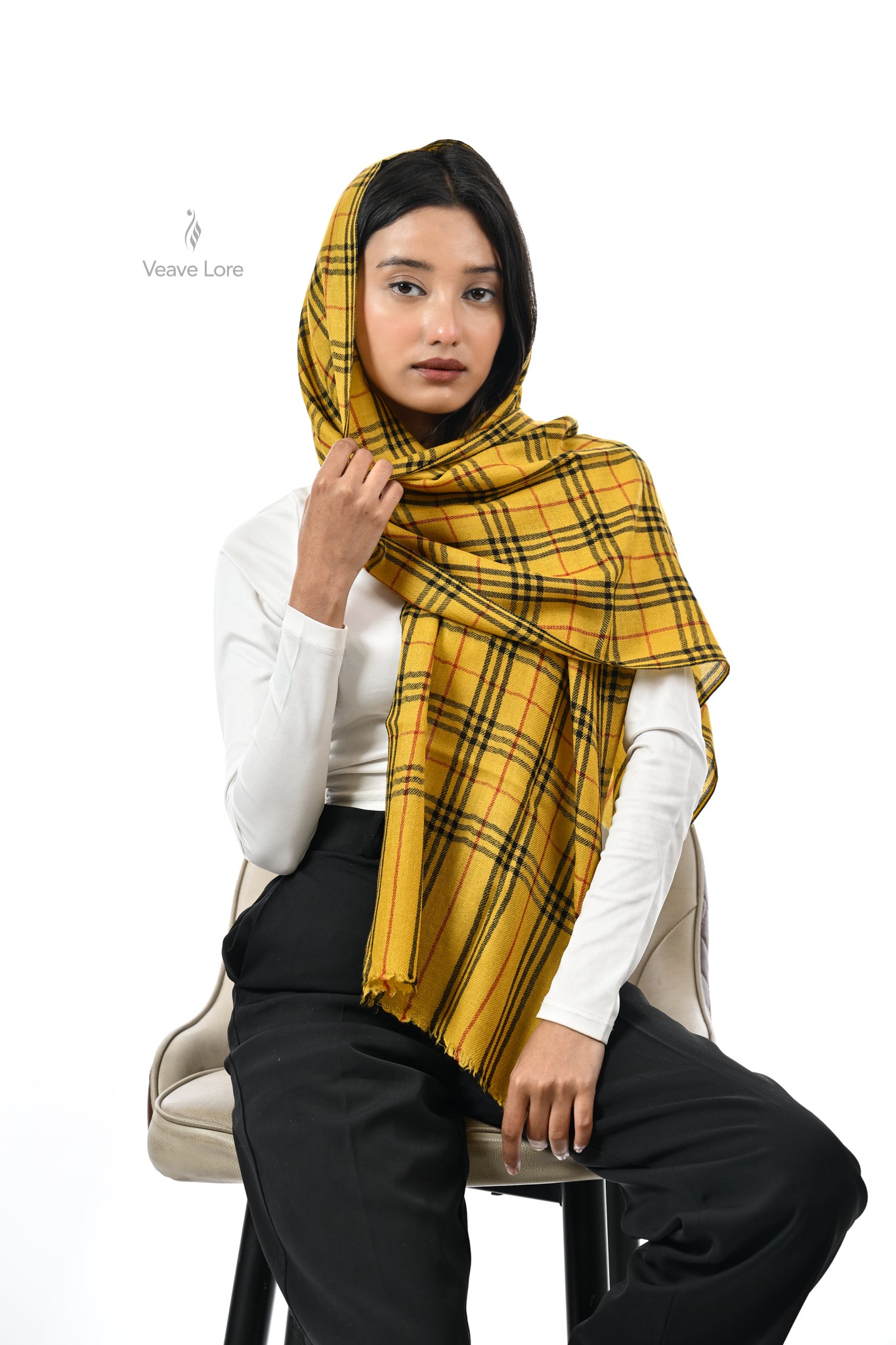 Zarqa Check Fine Wool Muffler