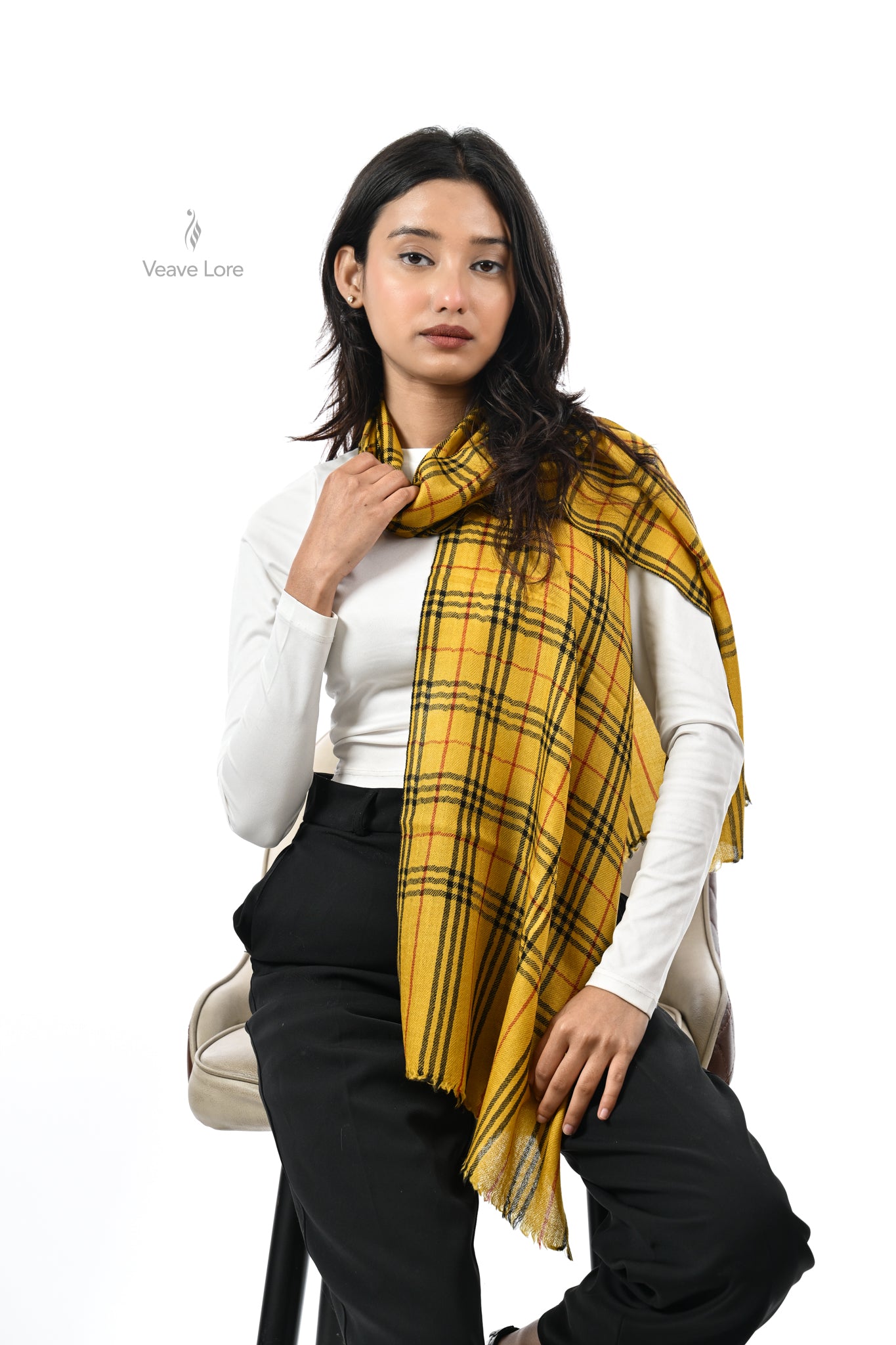 Zarqa Check Fine Wool Muffler