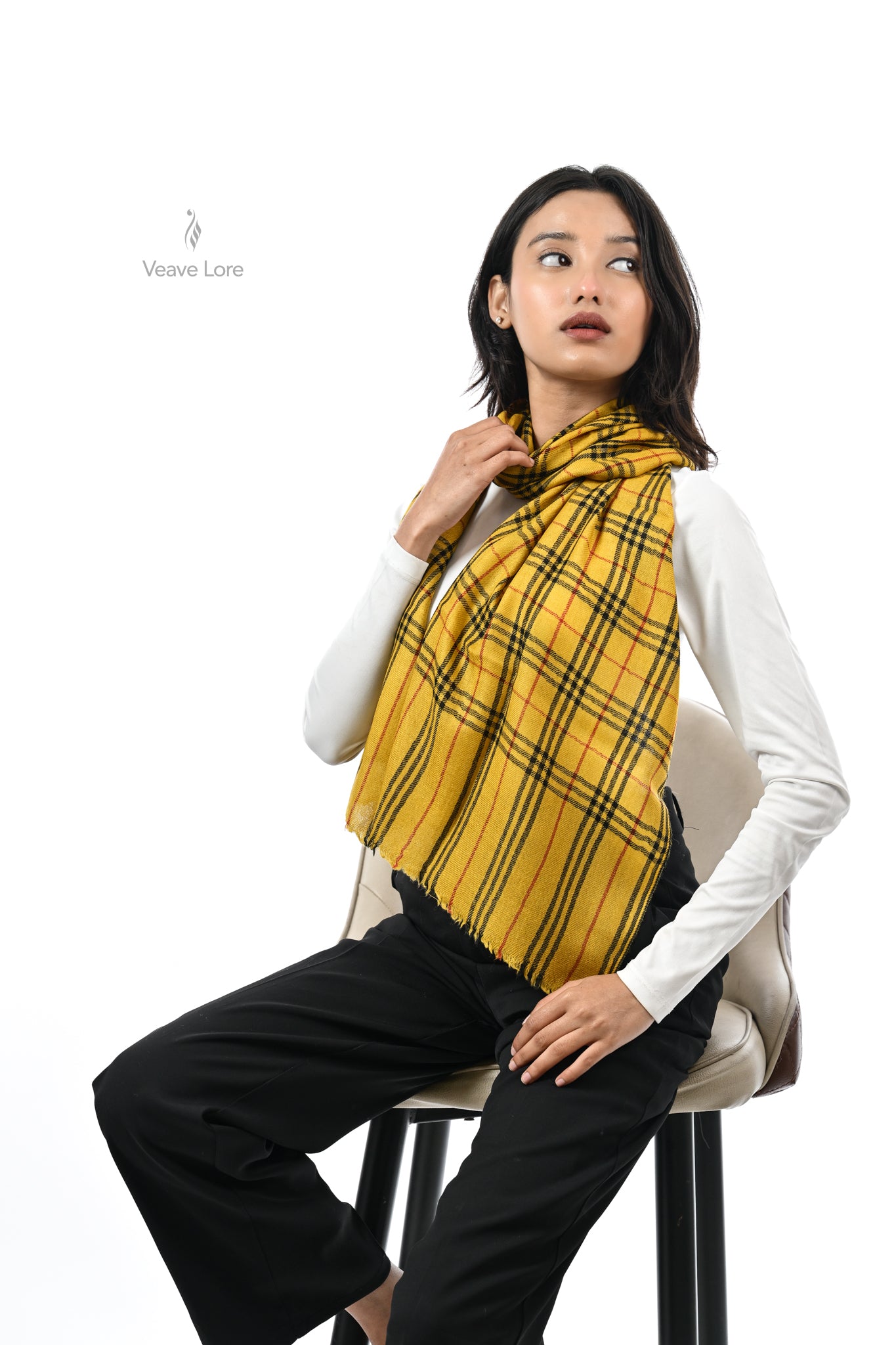 Zarqa Check Fine Wool Muffler